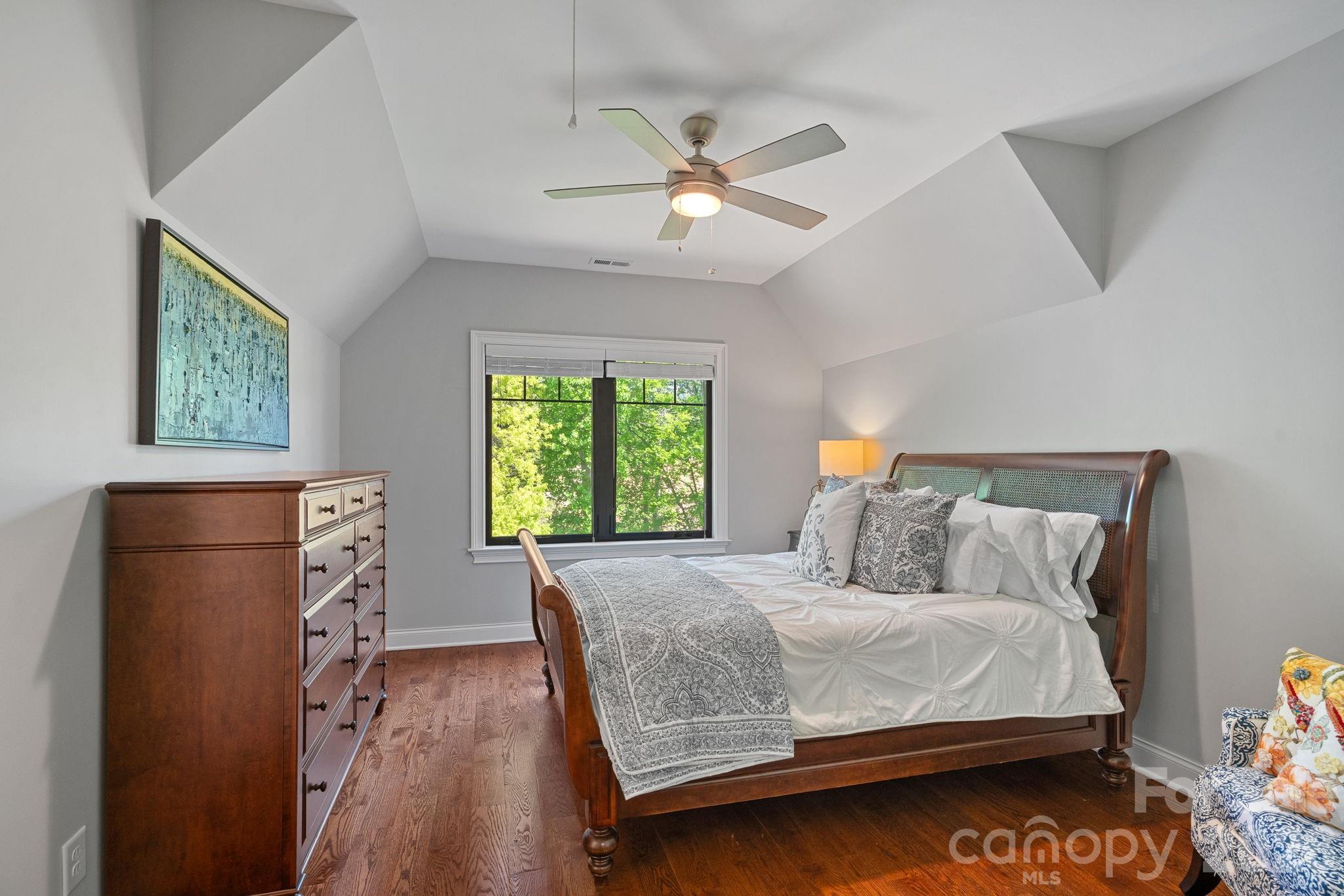 1420 Roundstone Road