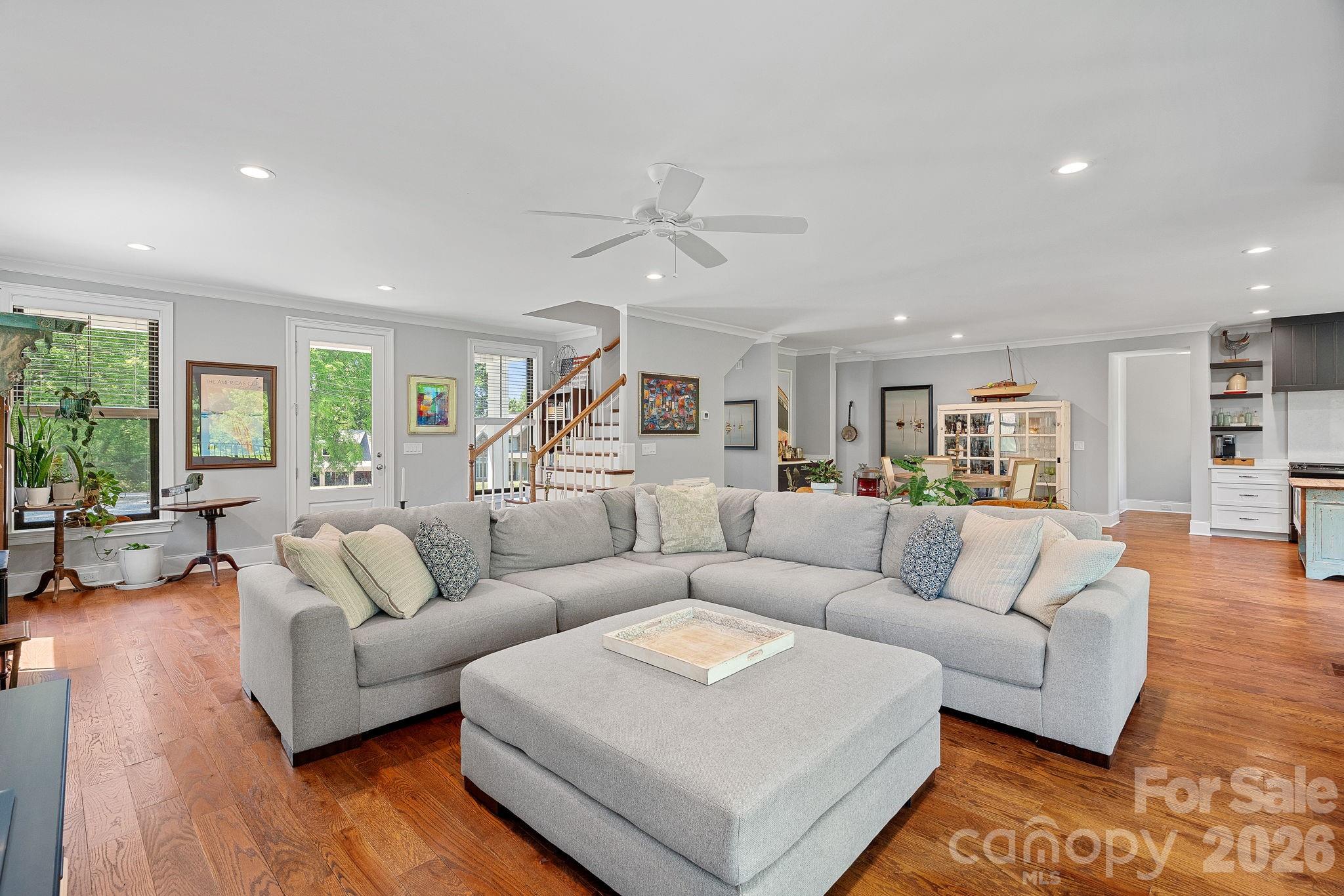 1420 Roundstone Road