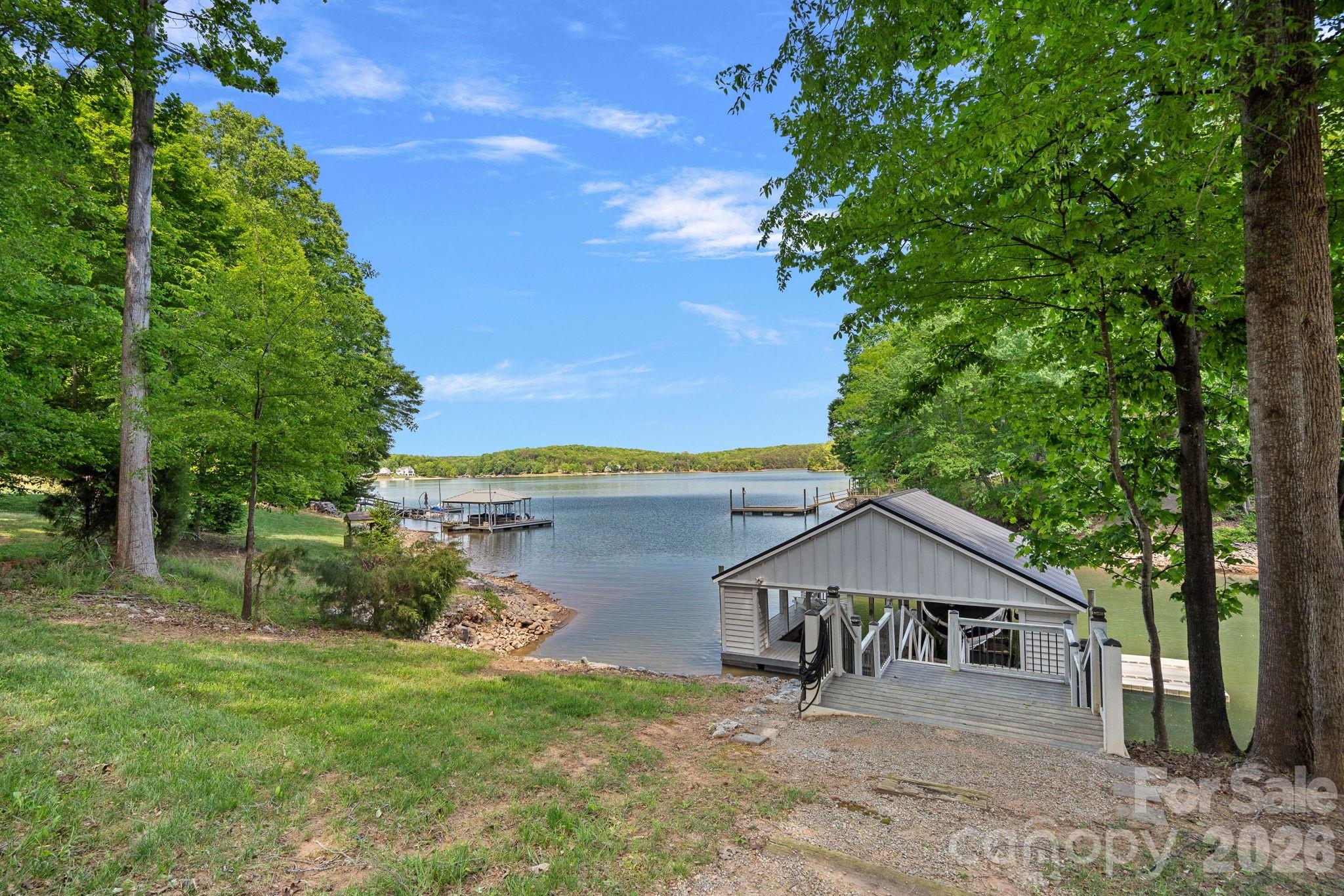 1420 Roundstone Road
