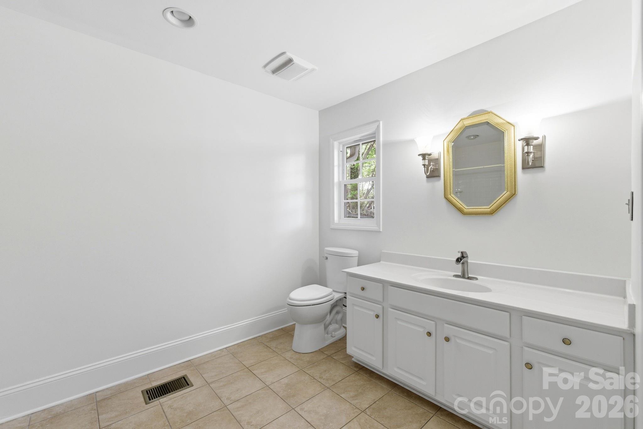 1408 Seneca Place