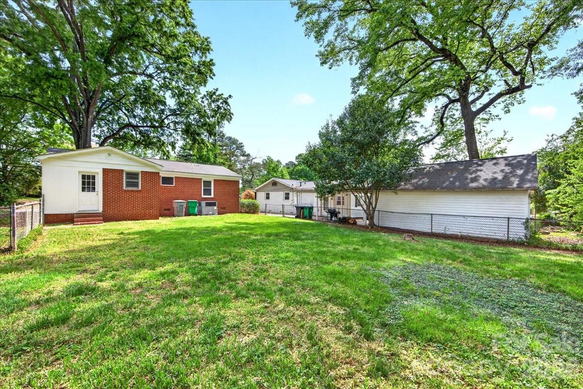 4820 Charleston Drive