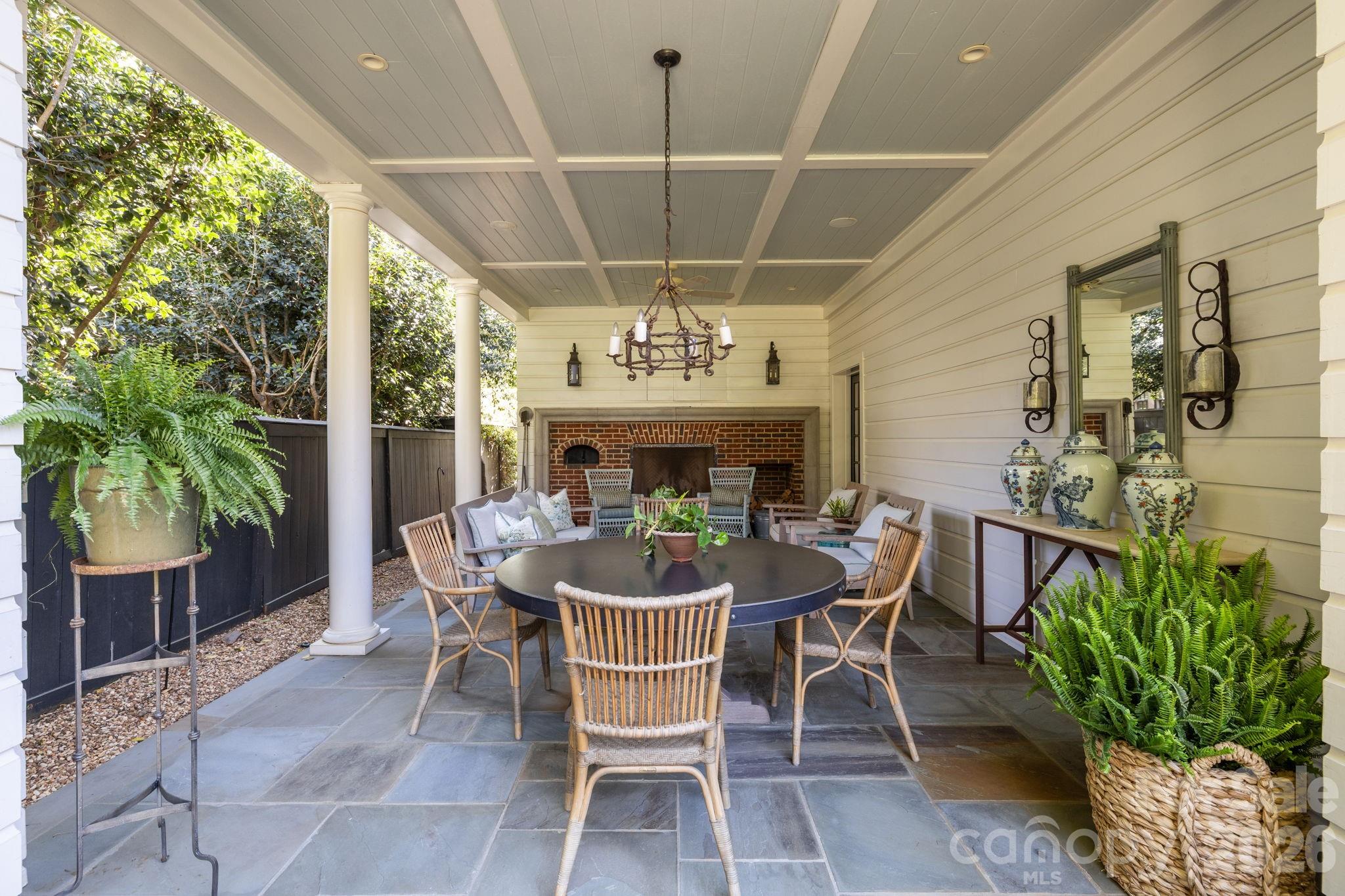 312 Ridgewood Avenue
