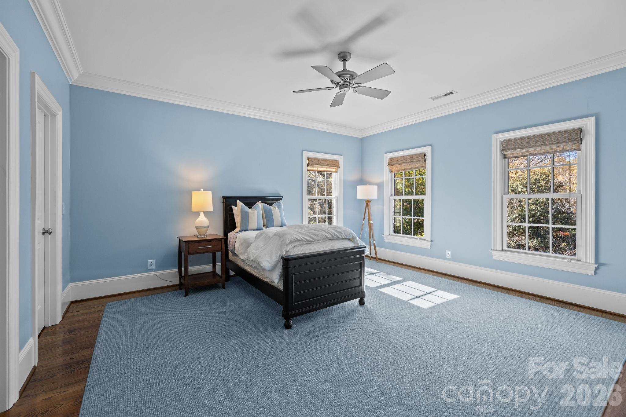 3907 Foxcroft Road