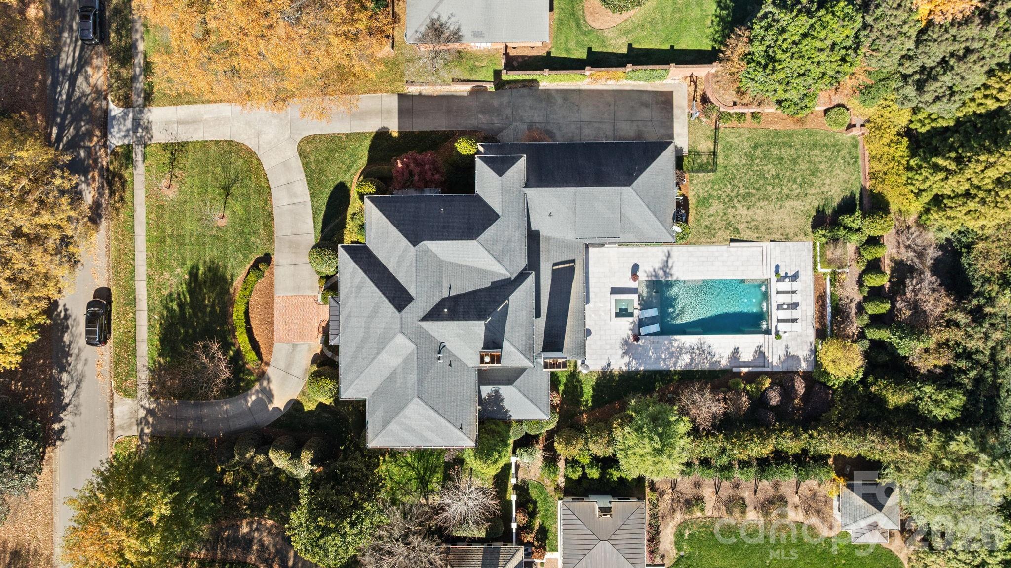 3907 Foxcroft Road
