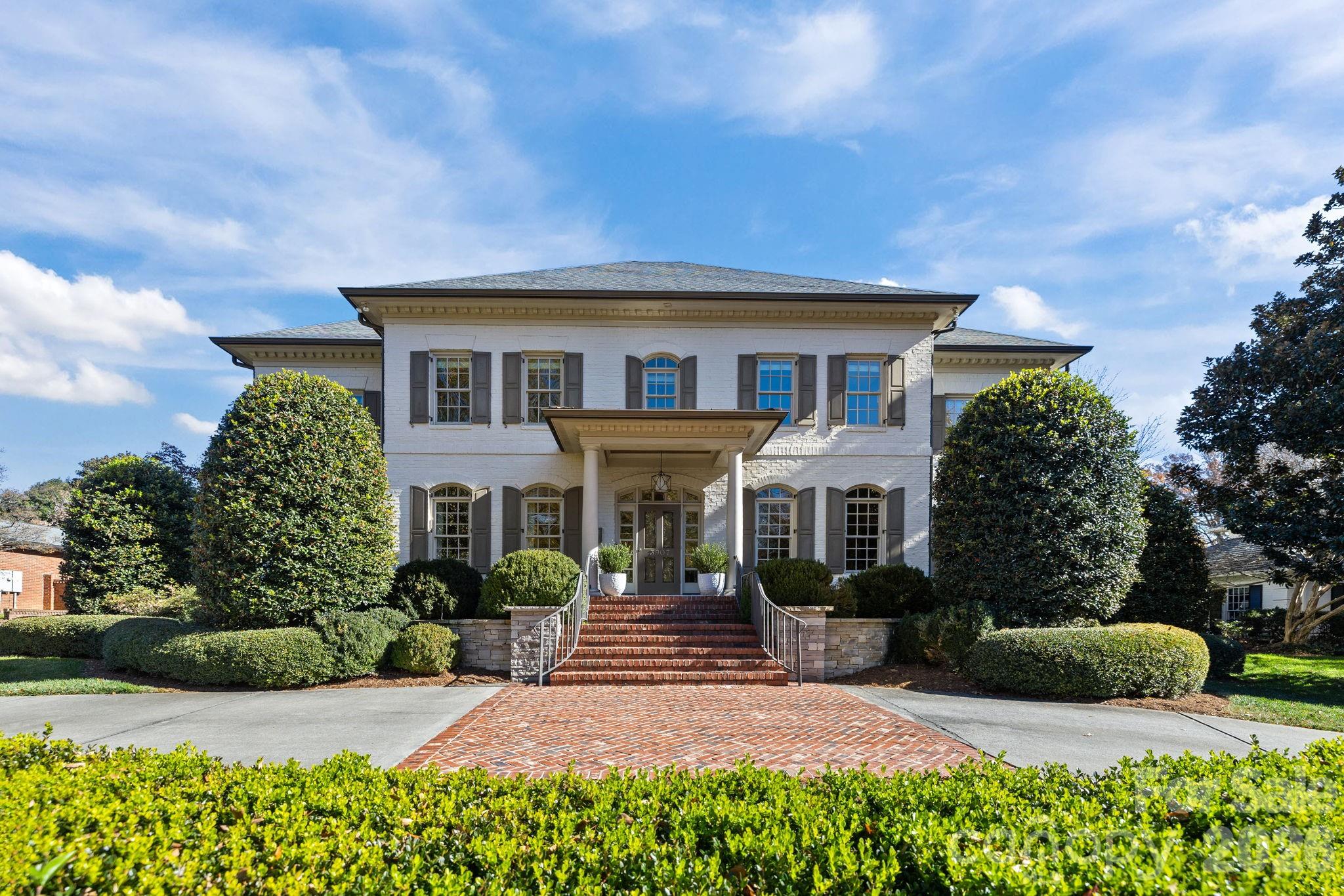 3907 Foxcroft Road