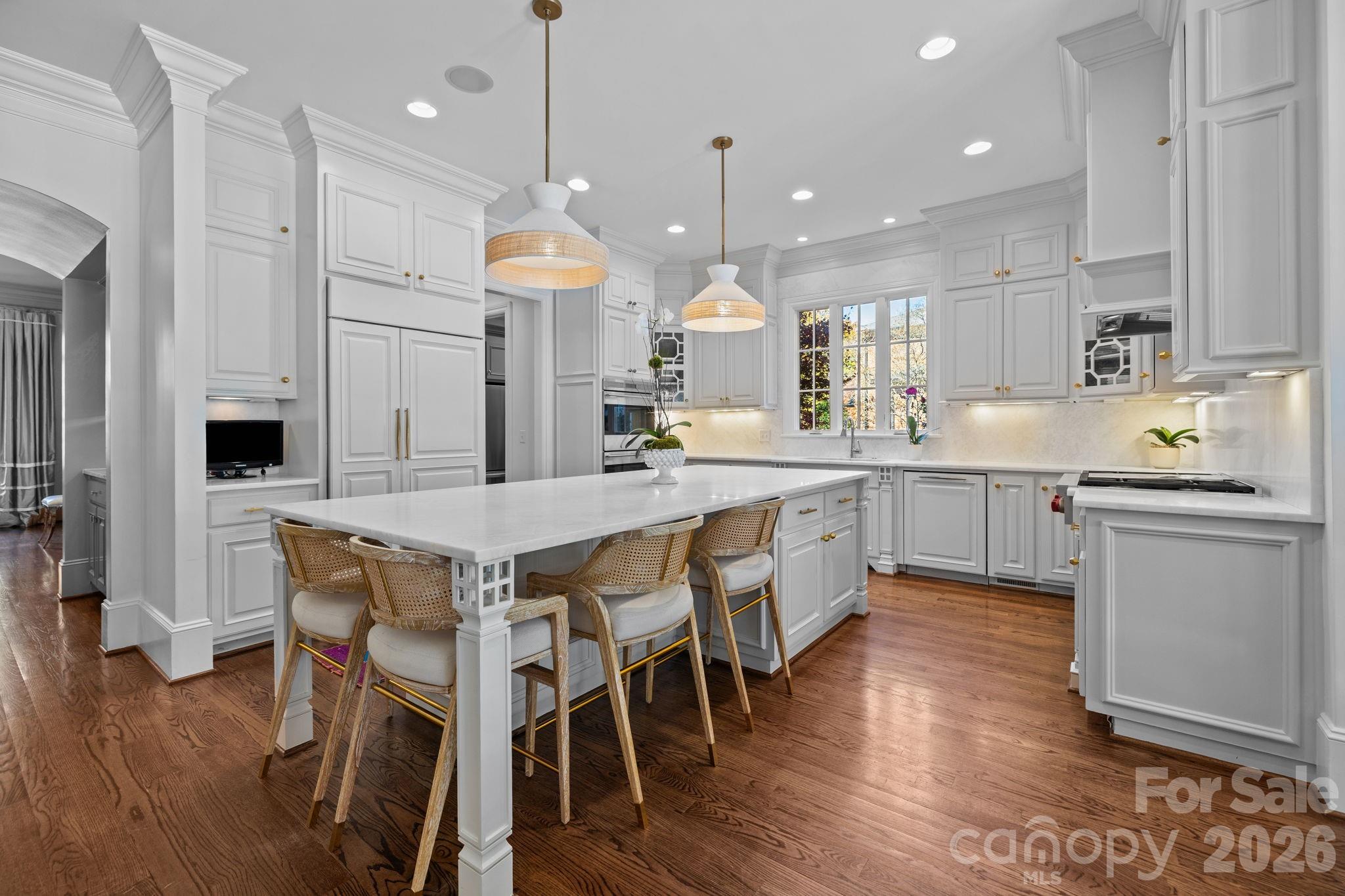 3907 Foxcroft Road