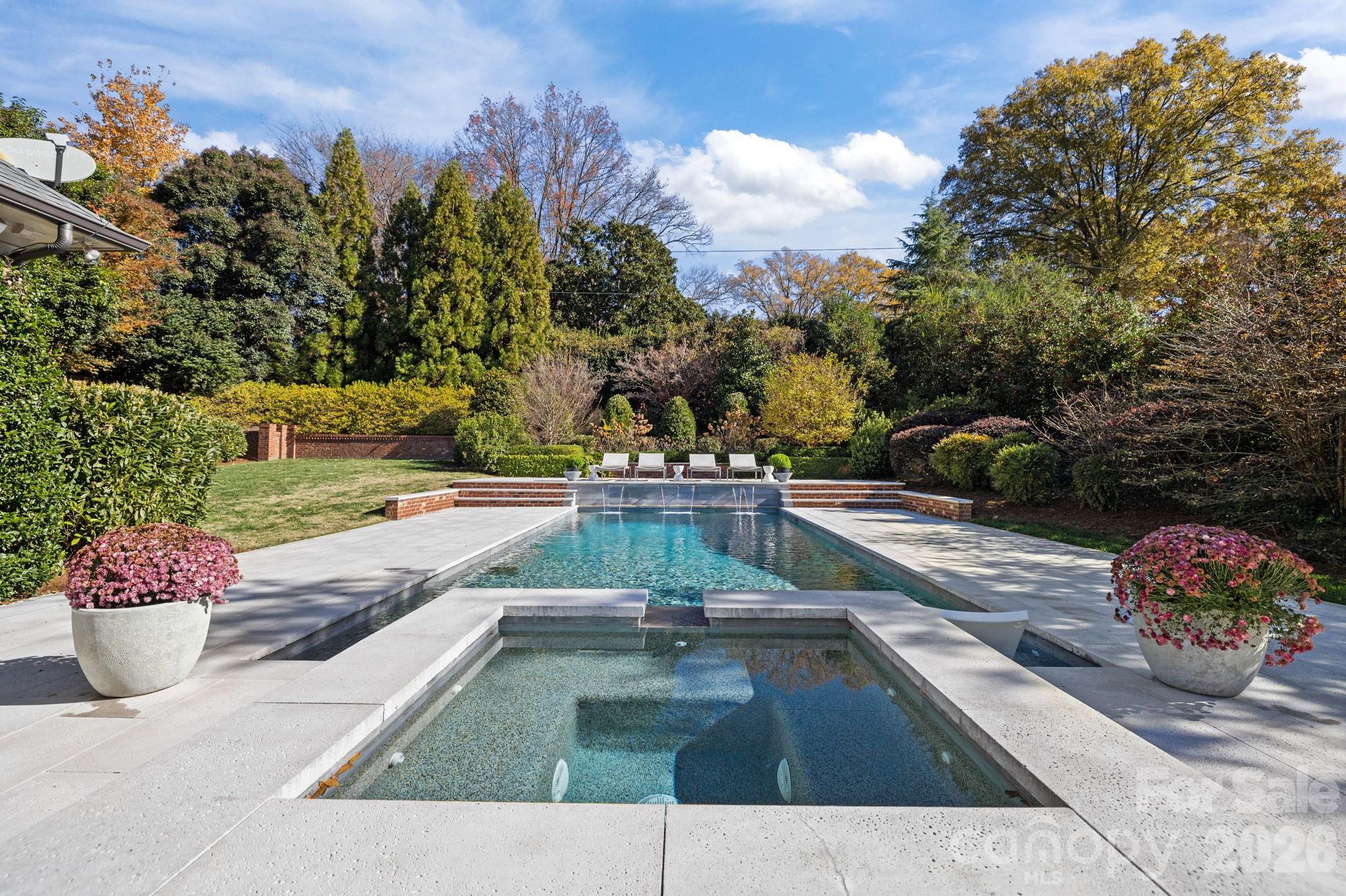 3907 Foxcroft Road
