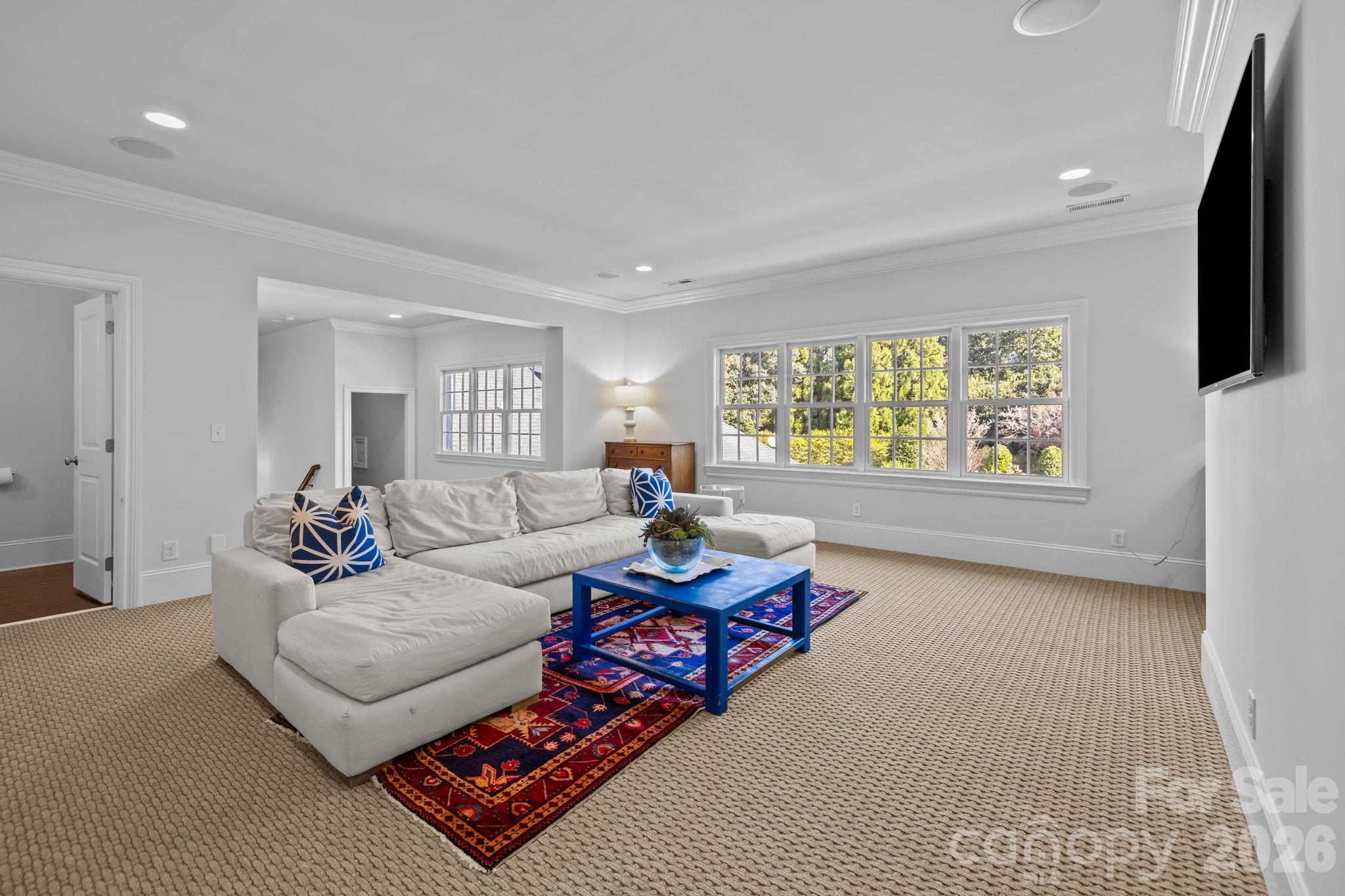 3907 Foxcroft Road
