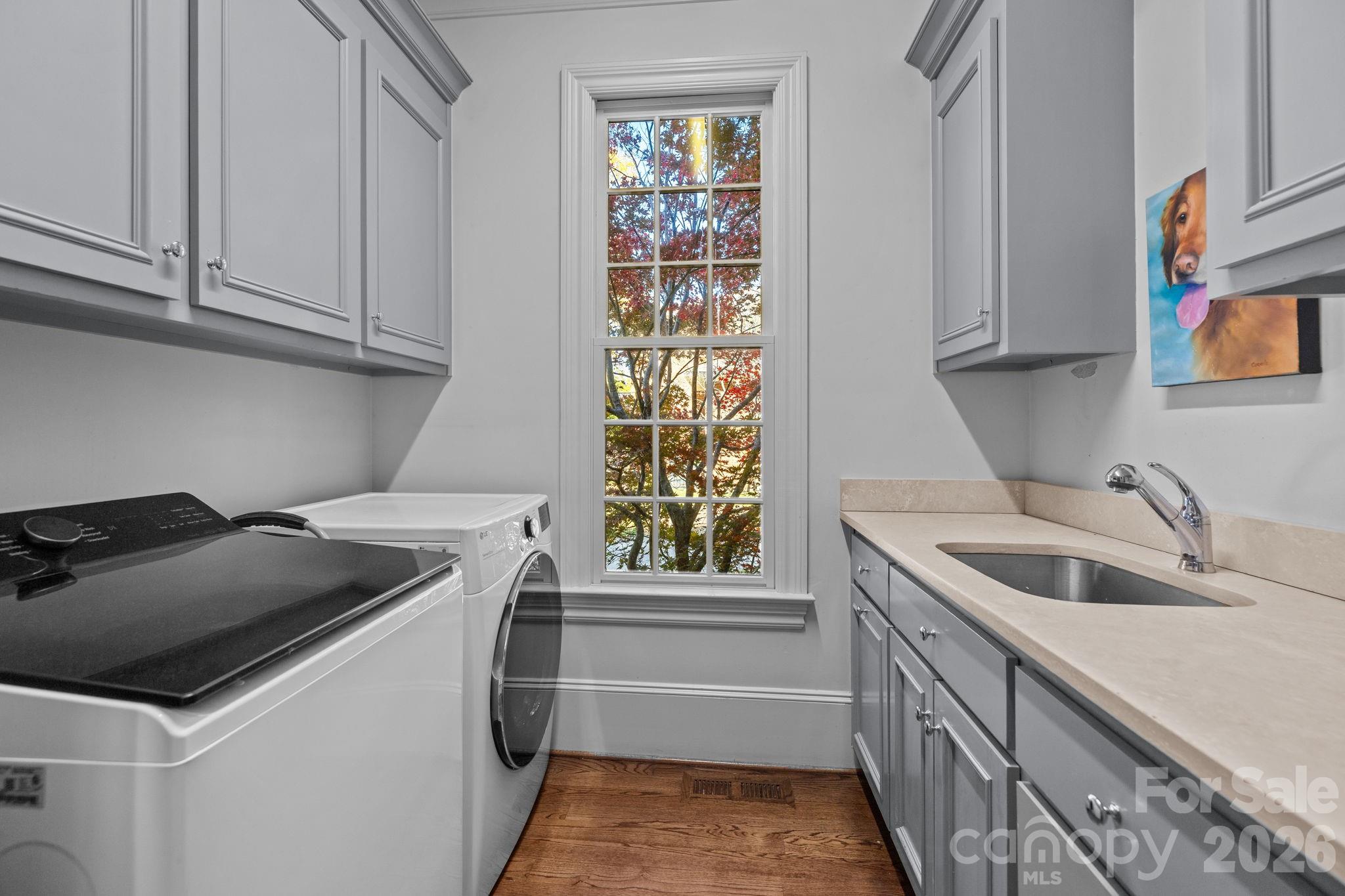 3907 Foxcroft Road