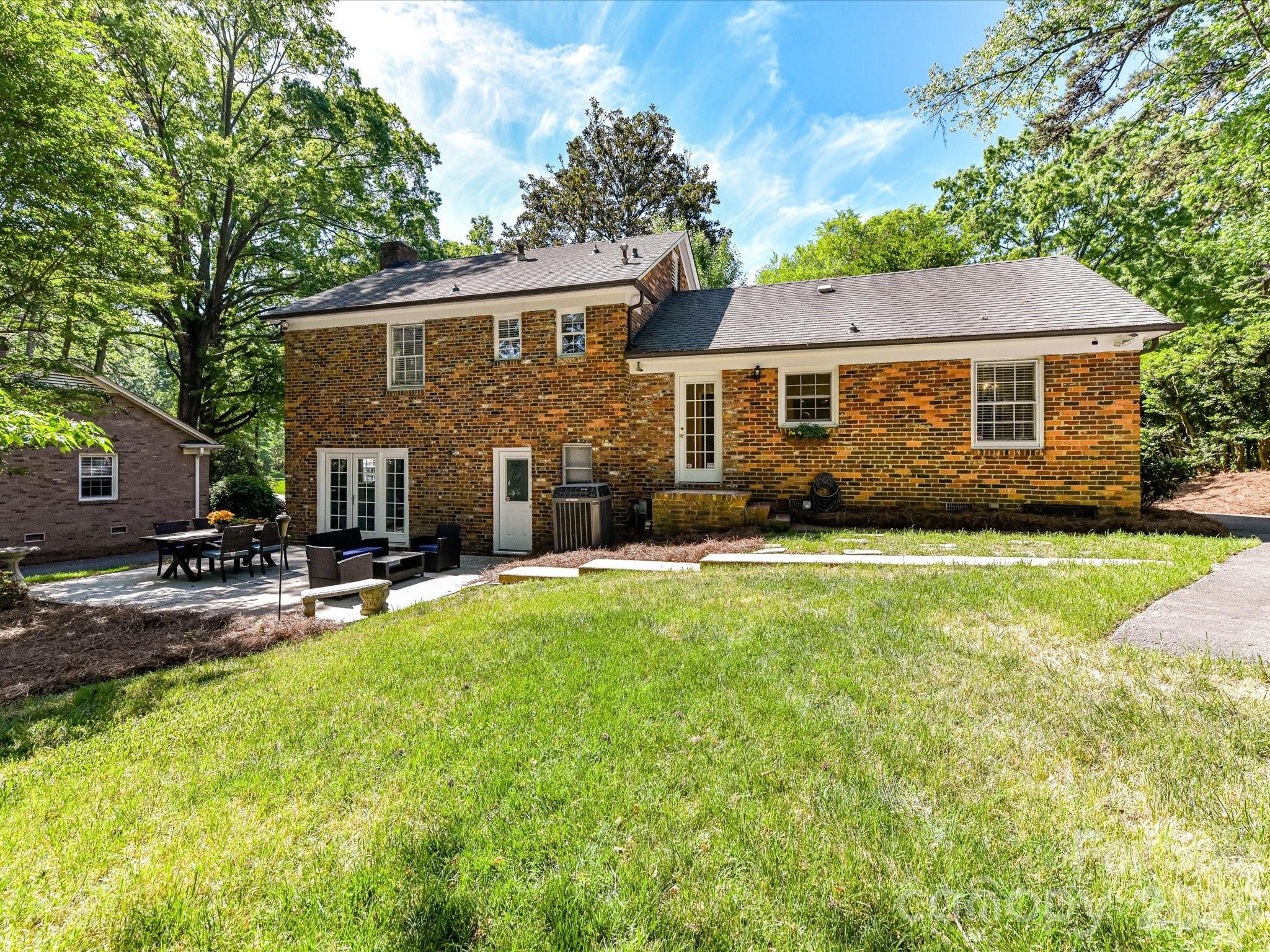 4017 Meadston Lane