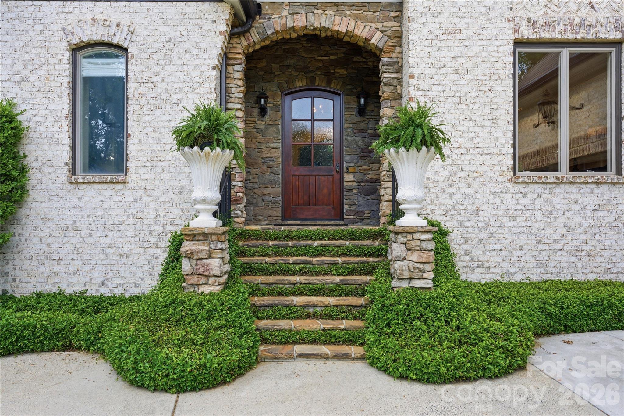 1514 Elmsford Lane