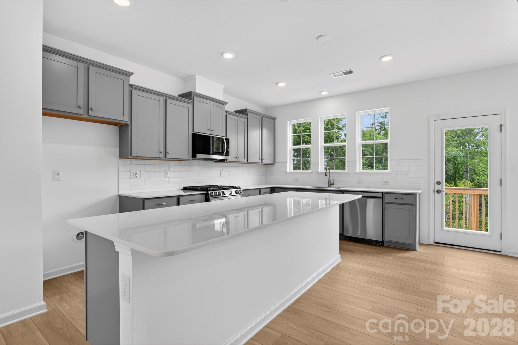 1315 Mary Jane Avenue Unit: 23