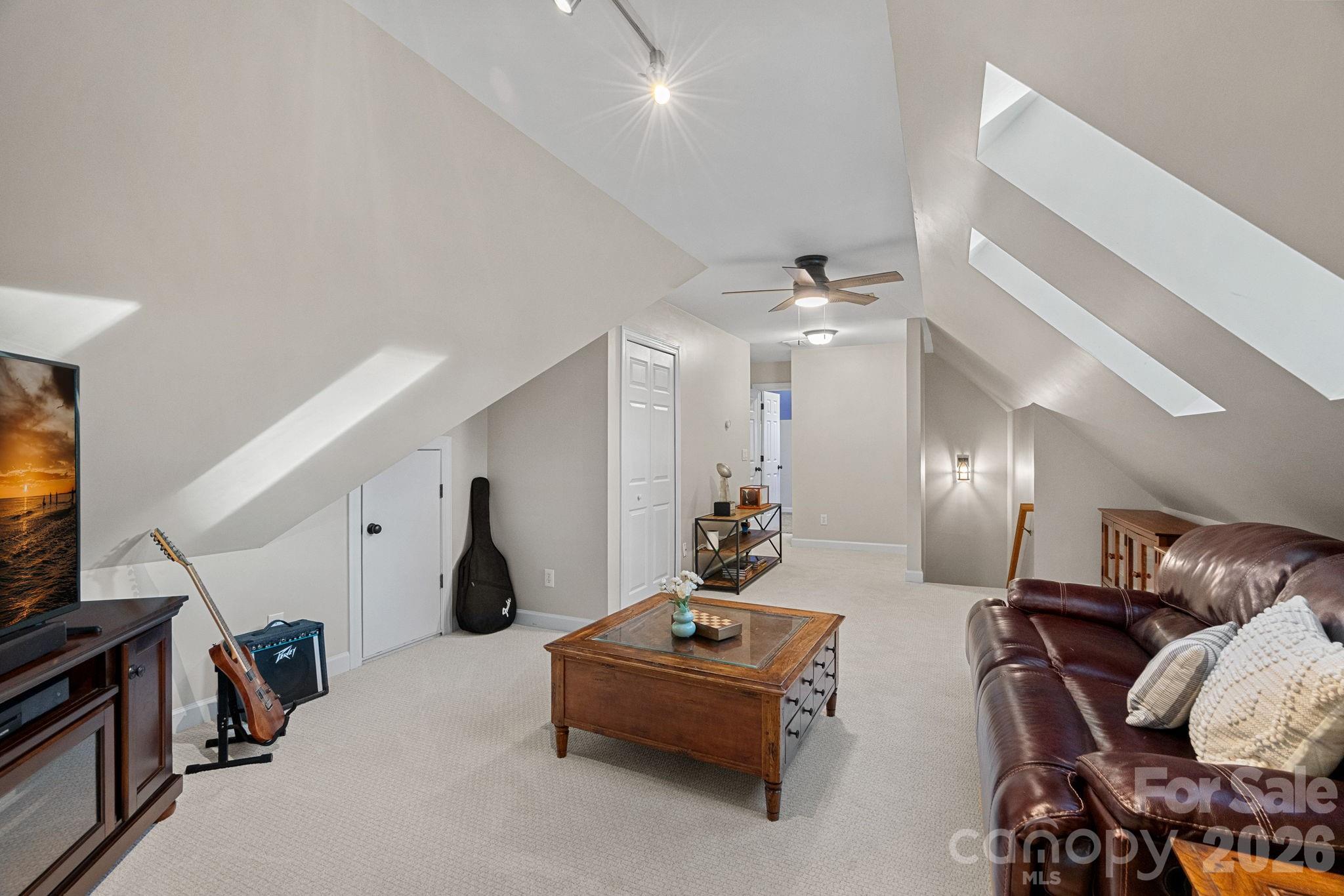 108 Chinook Court