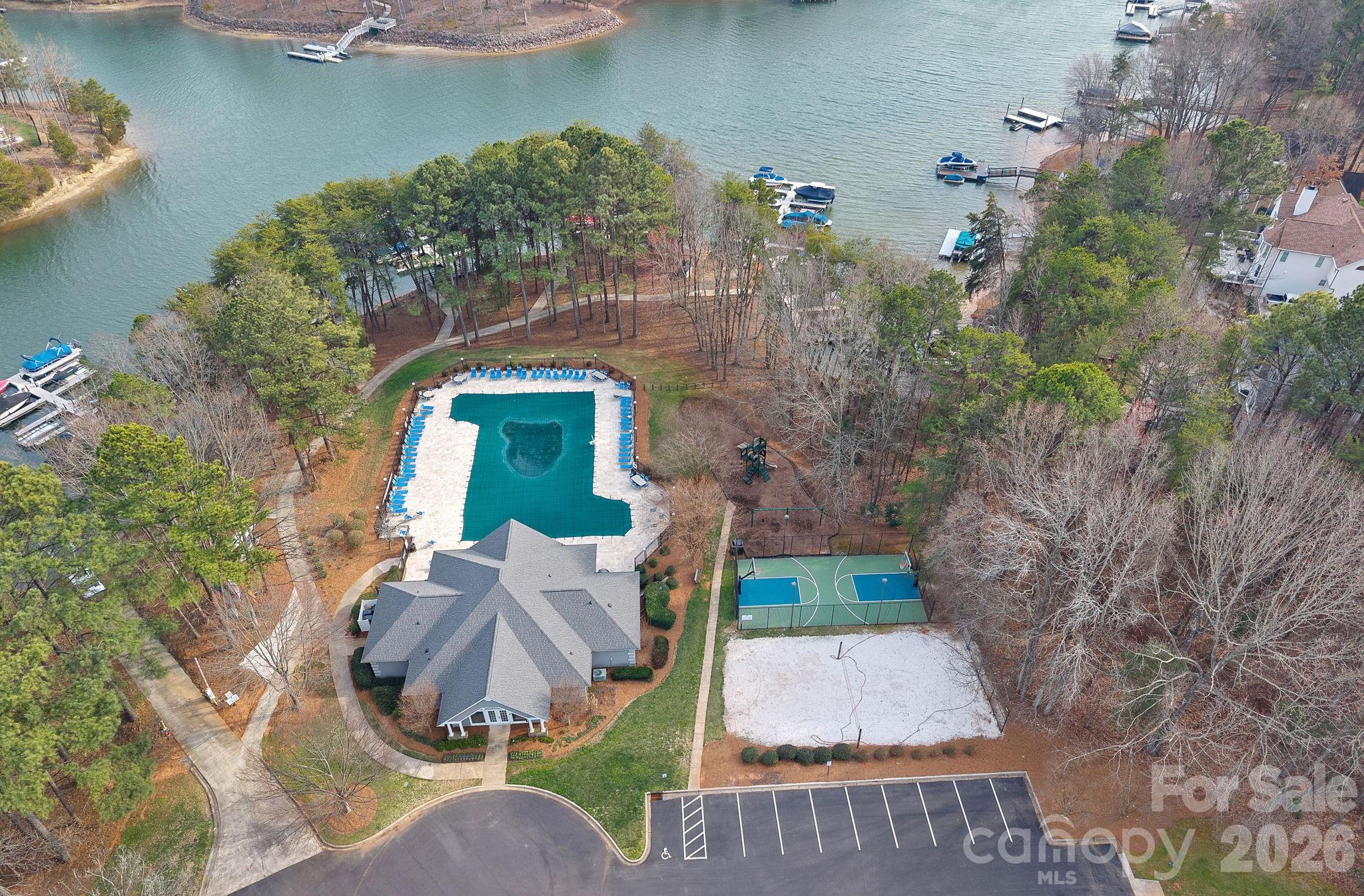 108 Chinook Court