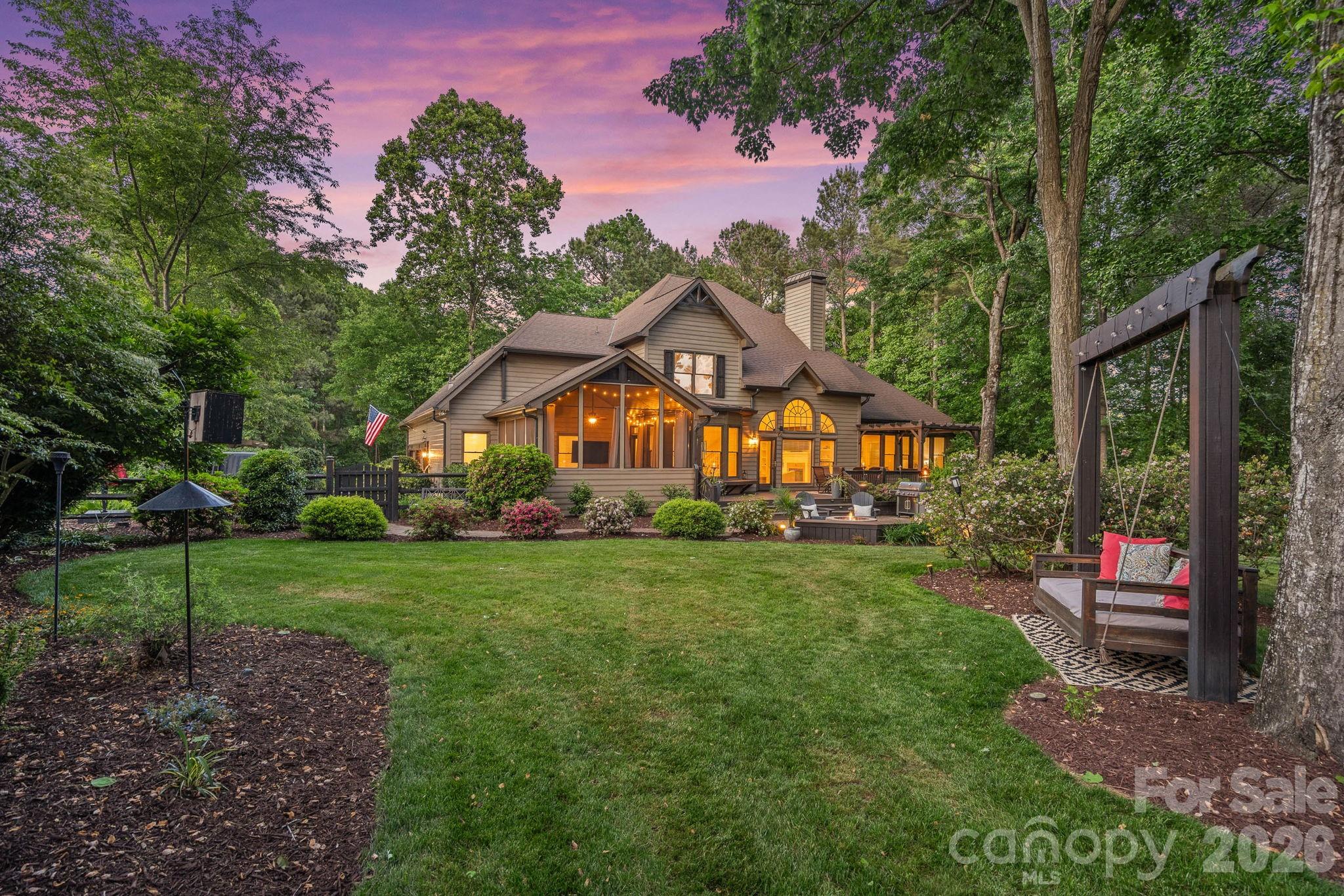 108 Chinook Court