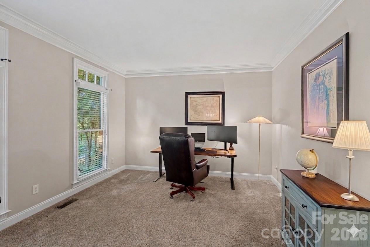 108 Chinook Court