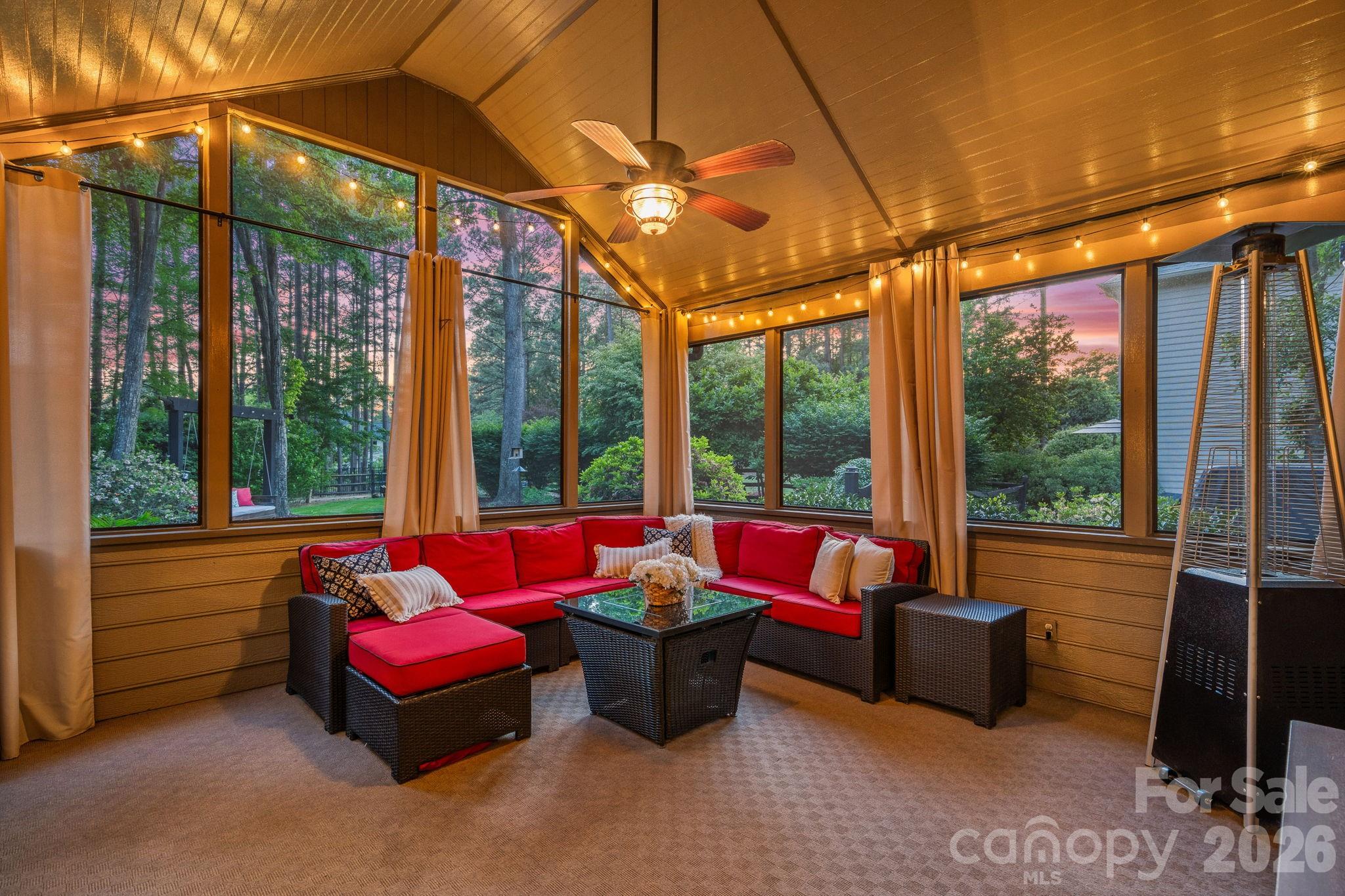108 Chinook Court