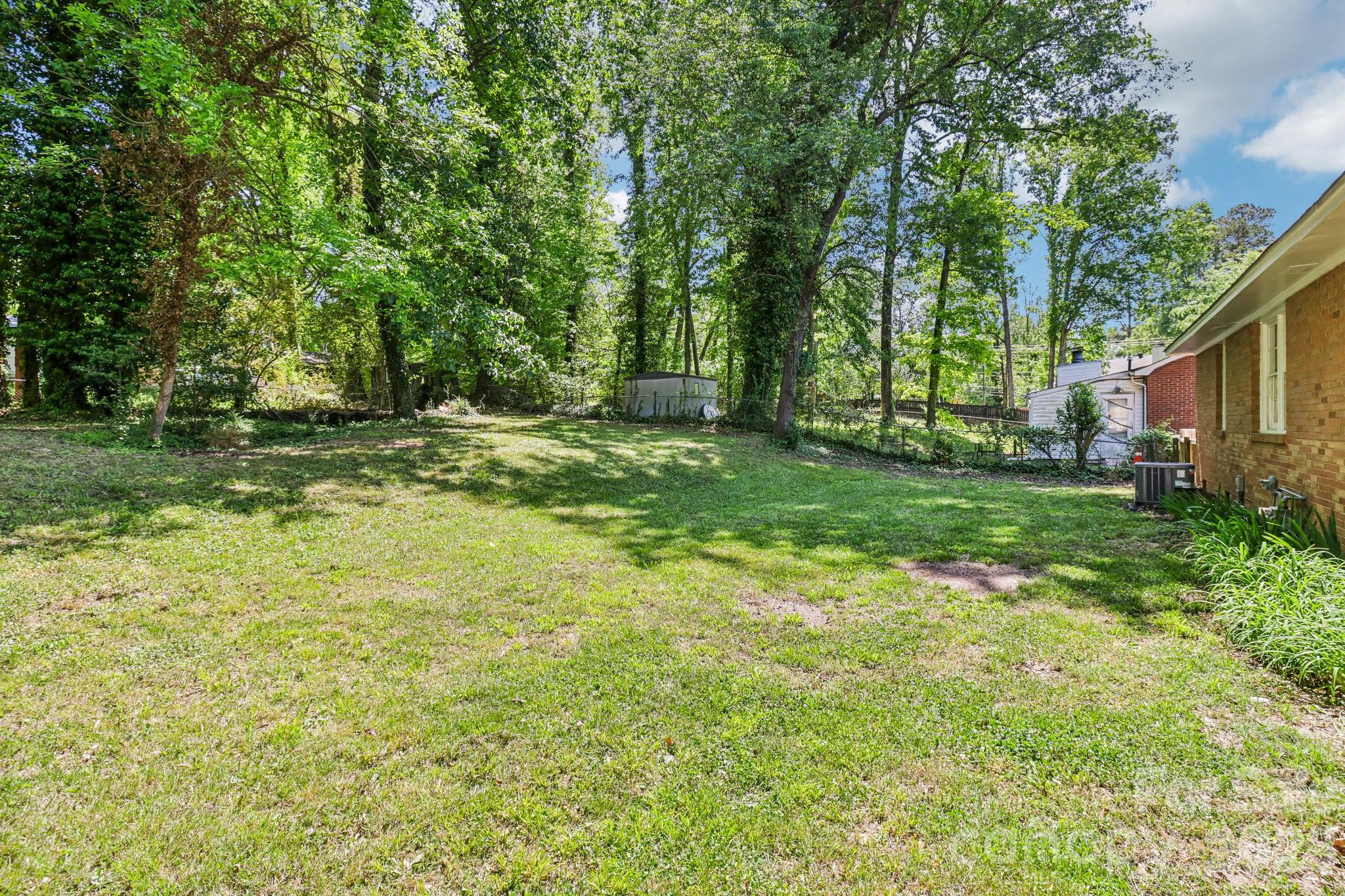 5320 Dolphin Lane
