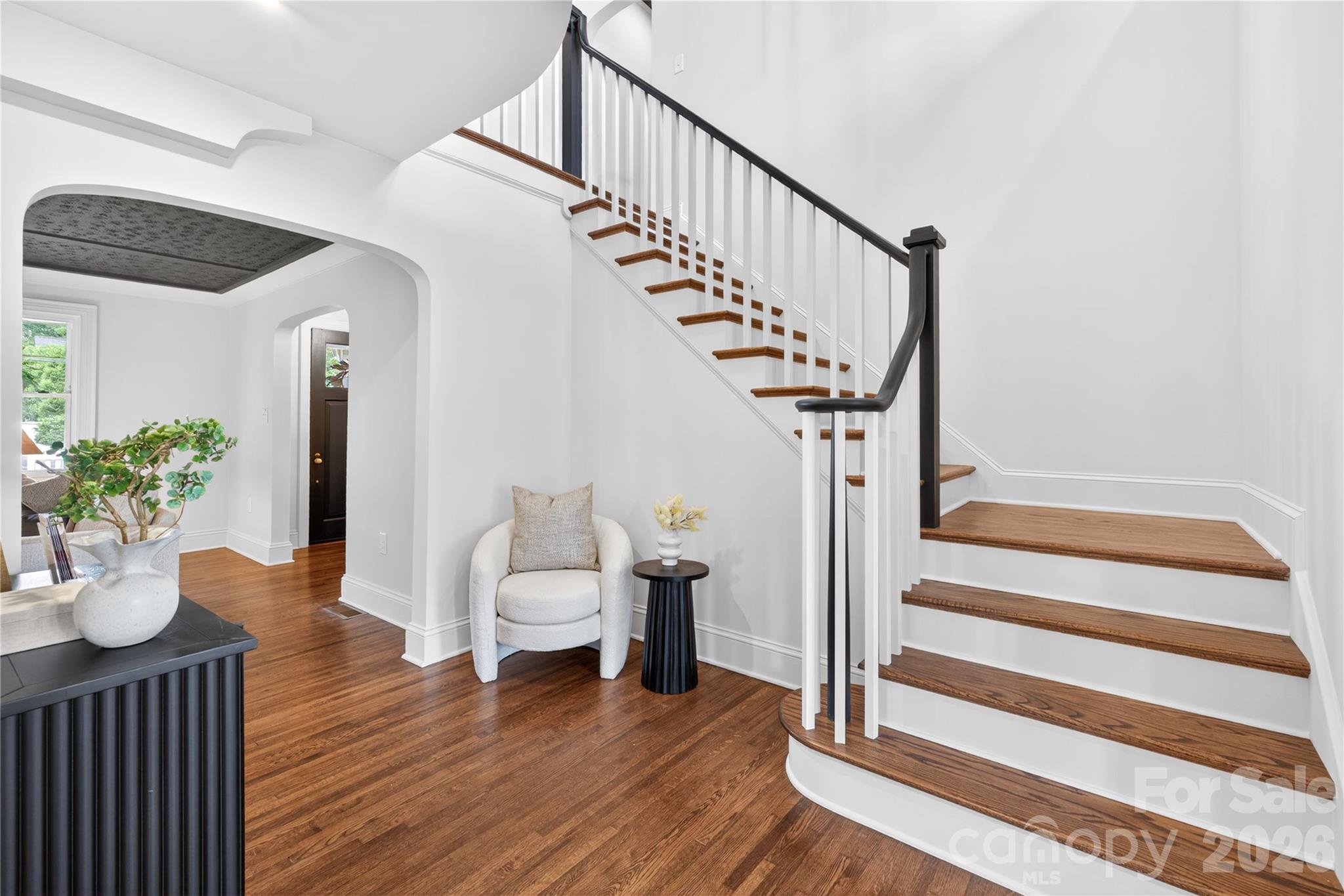2501 Runnymede Lane