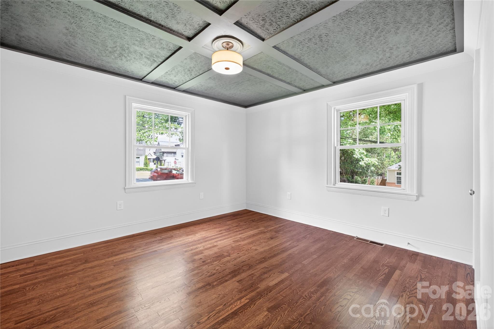 2501 Runnymede Lane