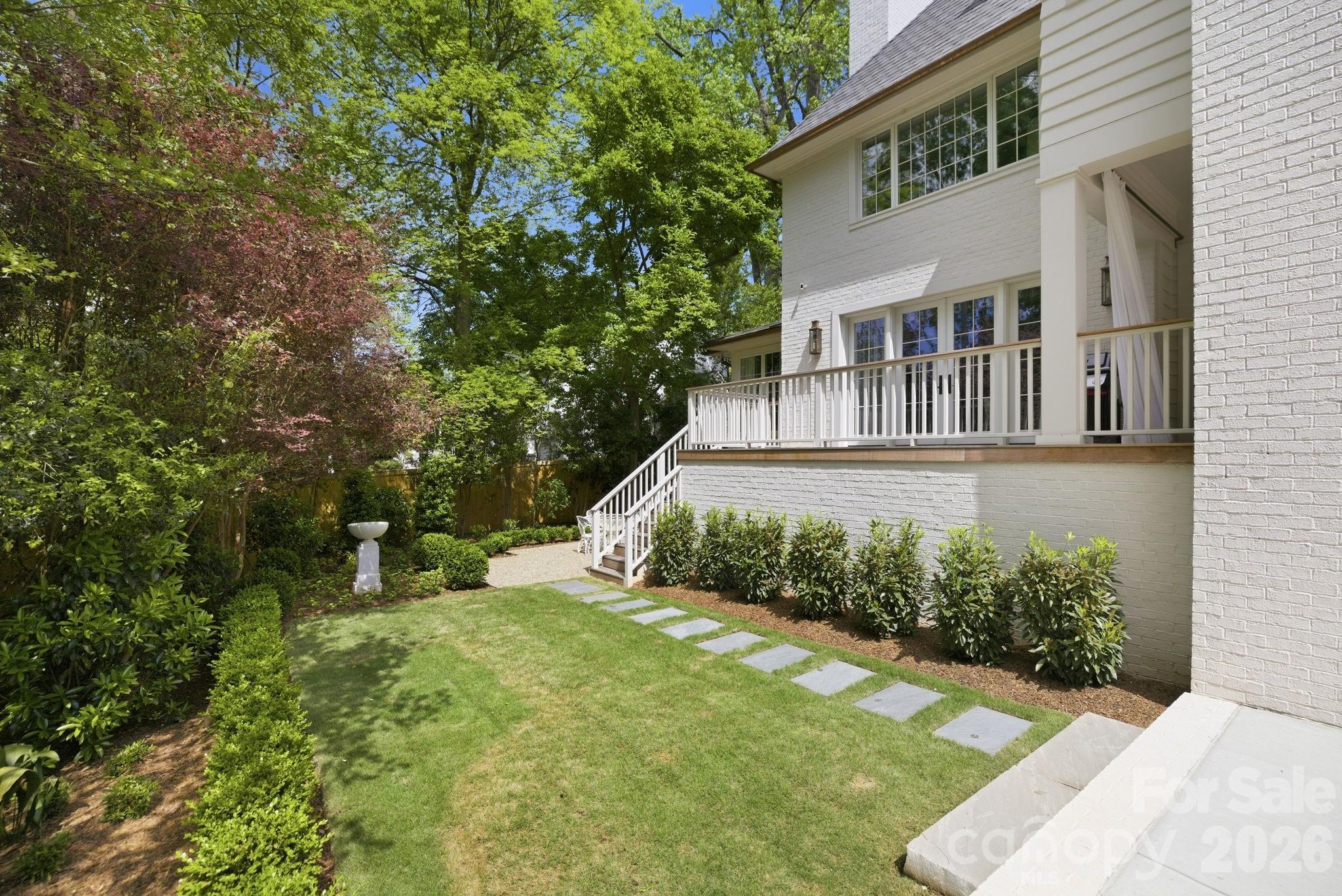 2710 Briarcliff Place