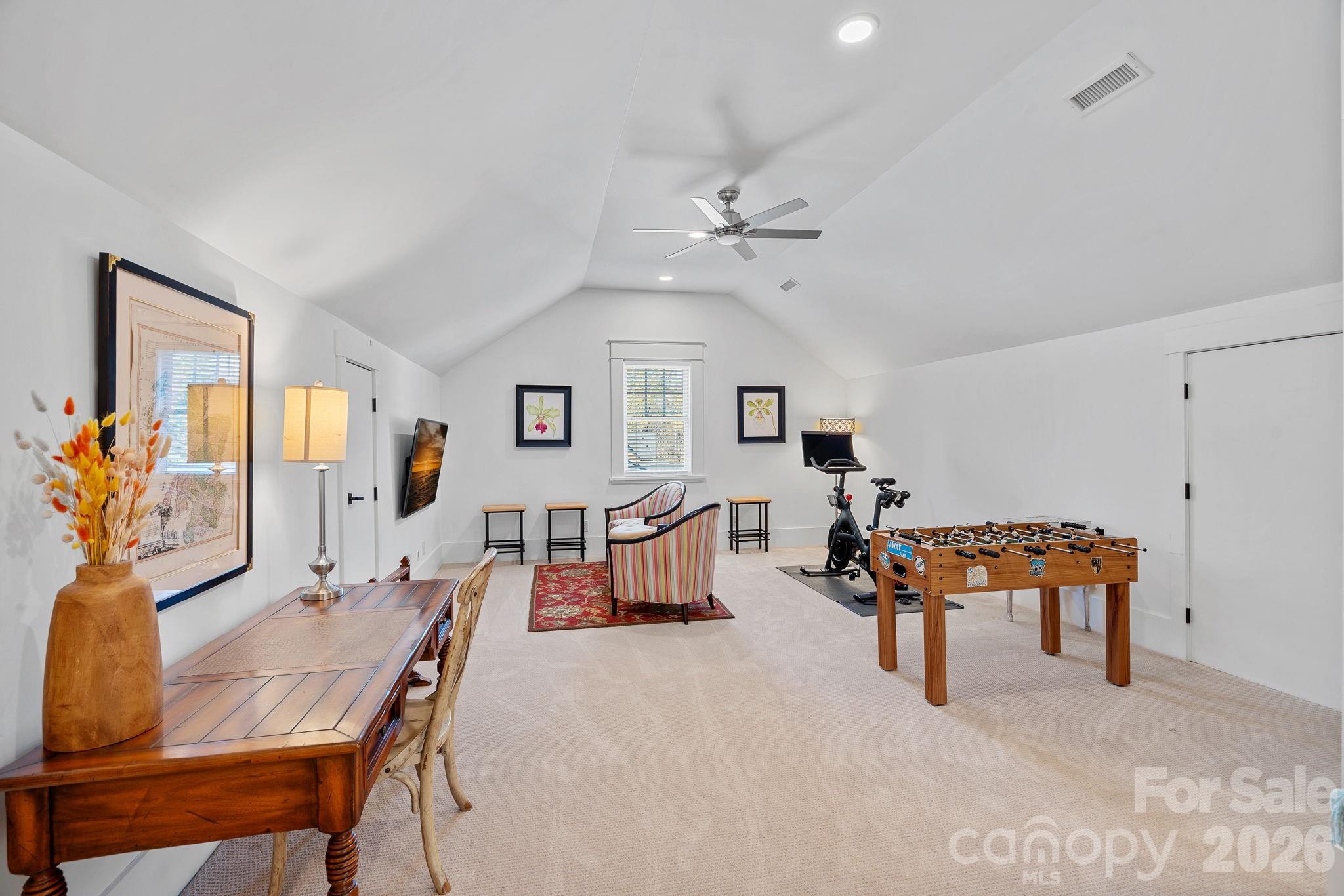 206 Meadowbrook Road
