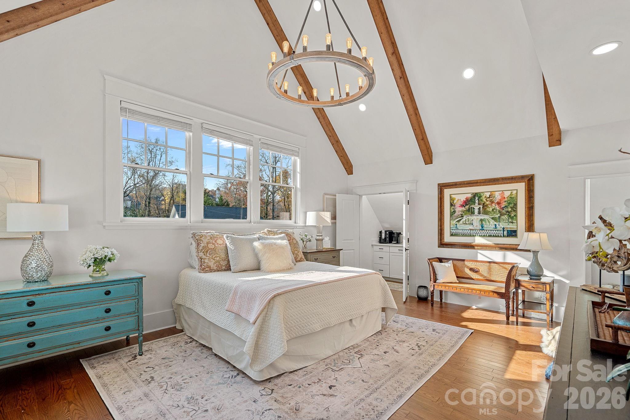 206 Meadowbrook Road