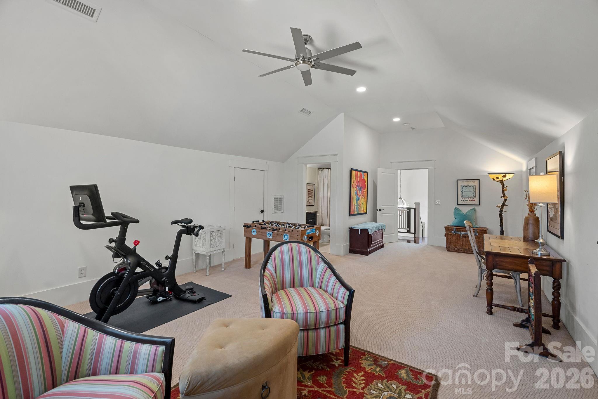 206 Meadowbrook Road