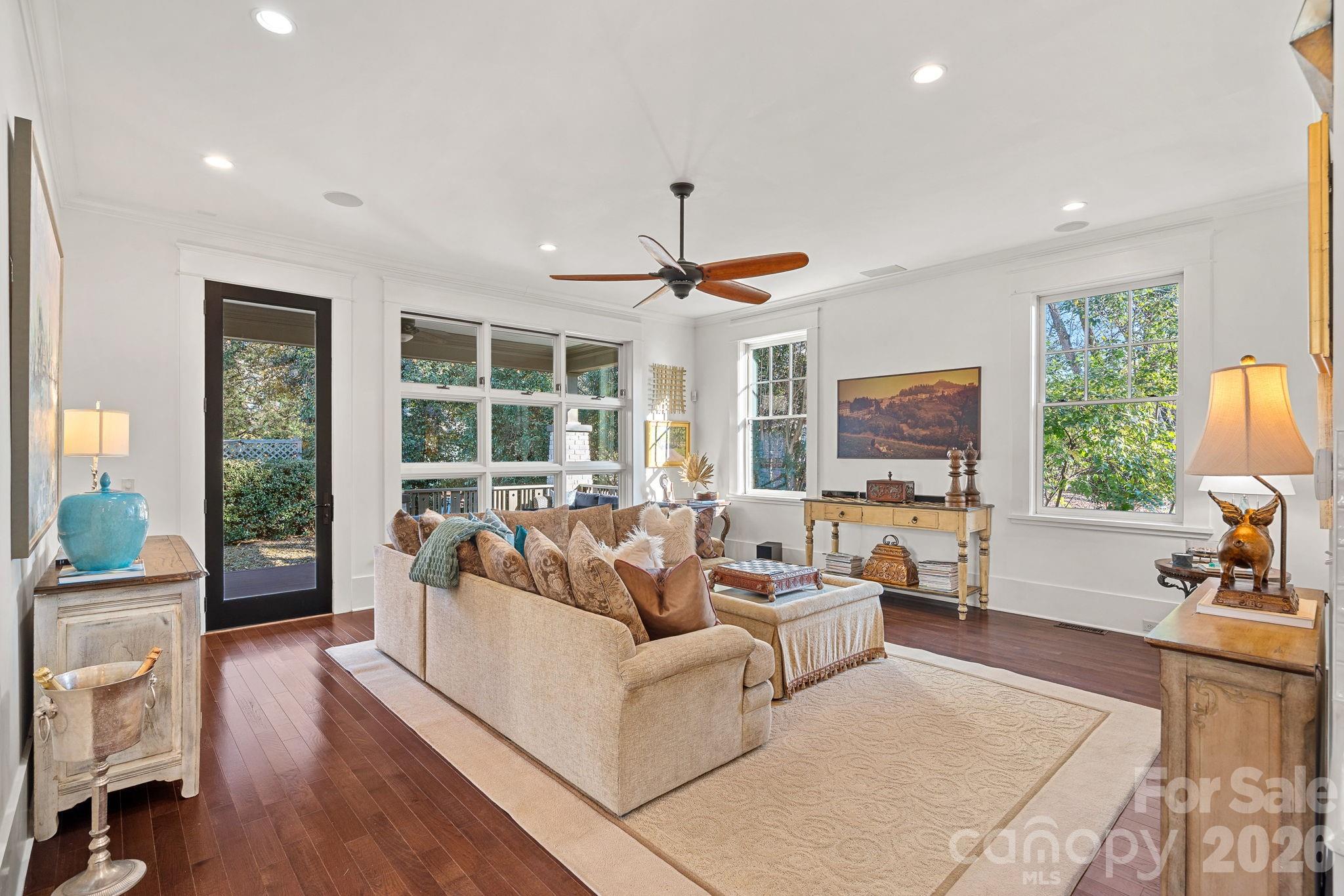 206 Meadowbrook Road