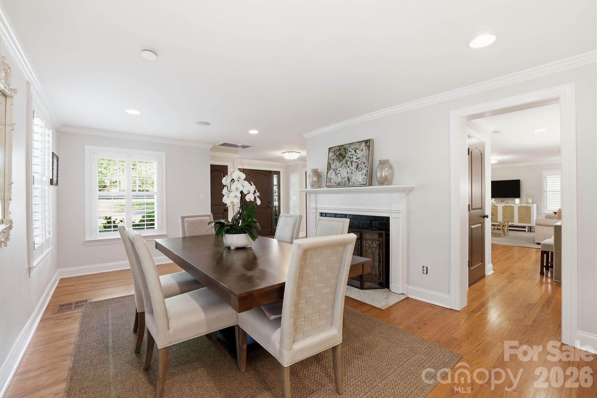 2927 Somerset Drive
