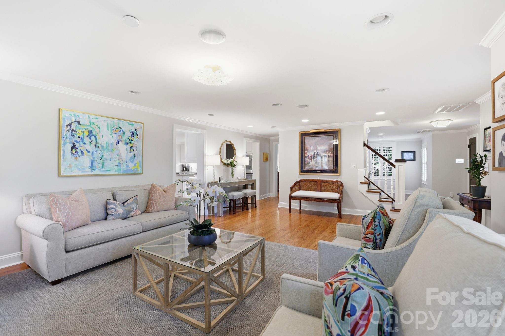 2927 Somerset Drive