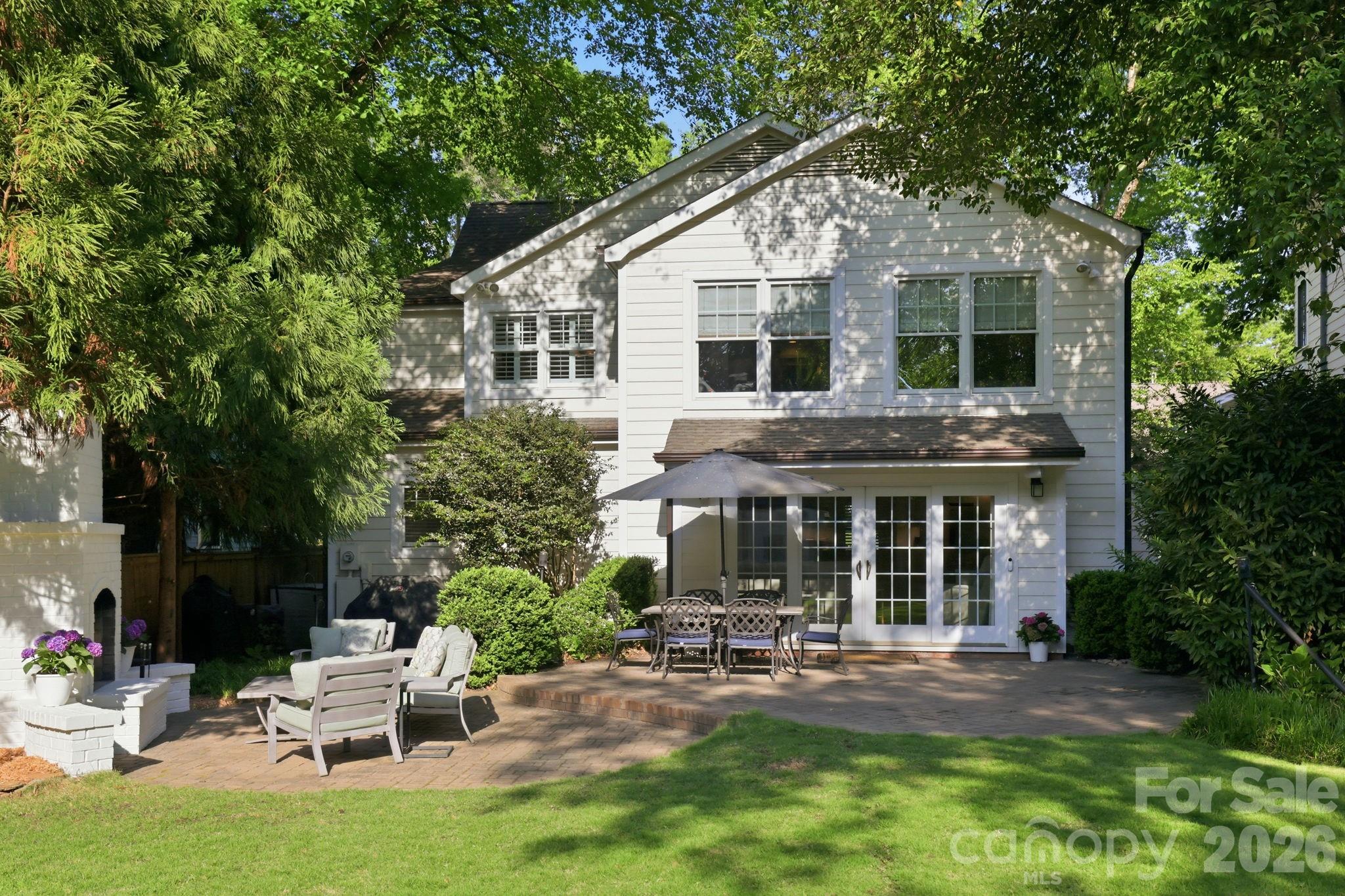 2927 Somerset Drive