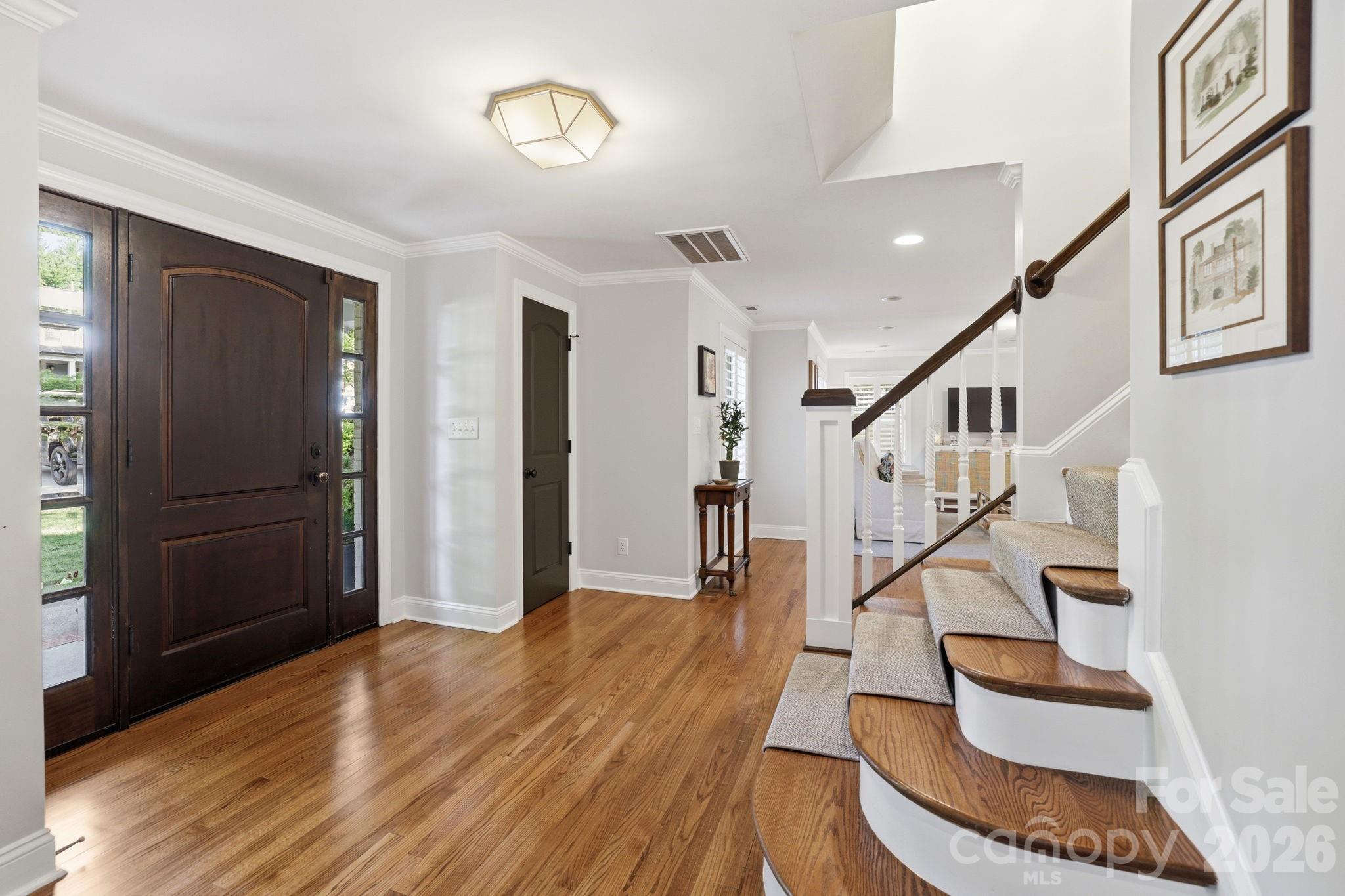 2927 Somerset Drive