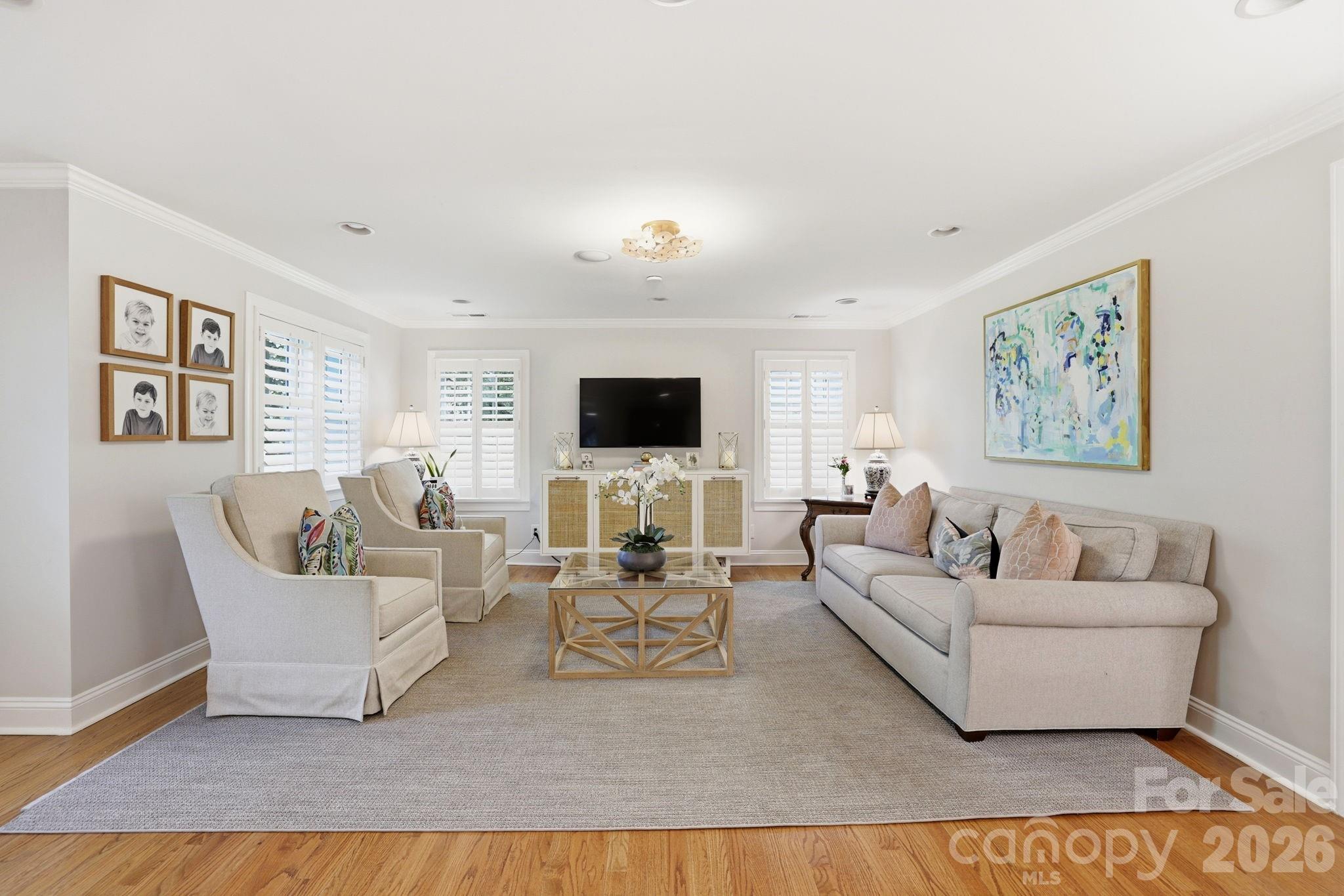 2927 Somerset Drive