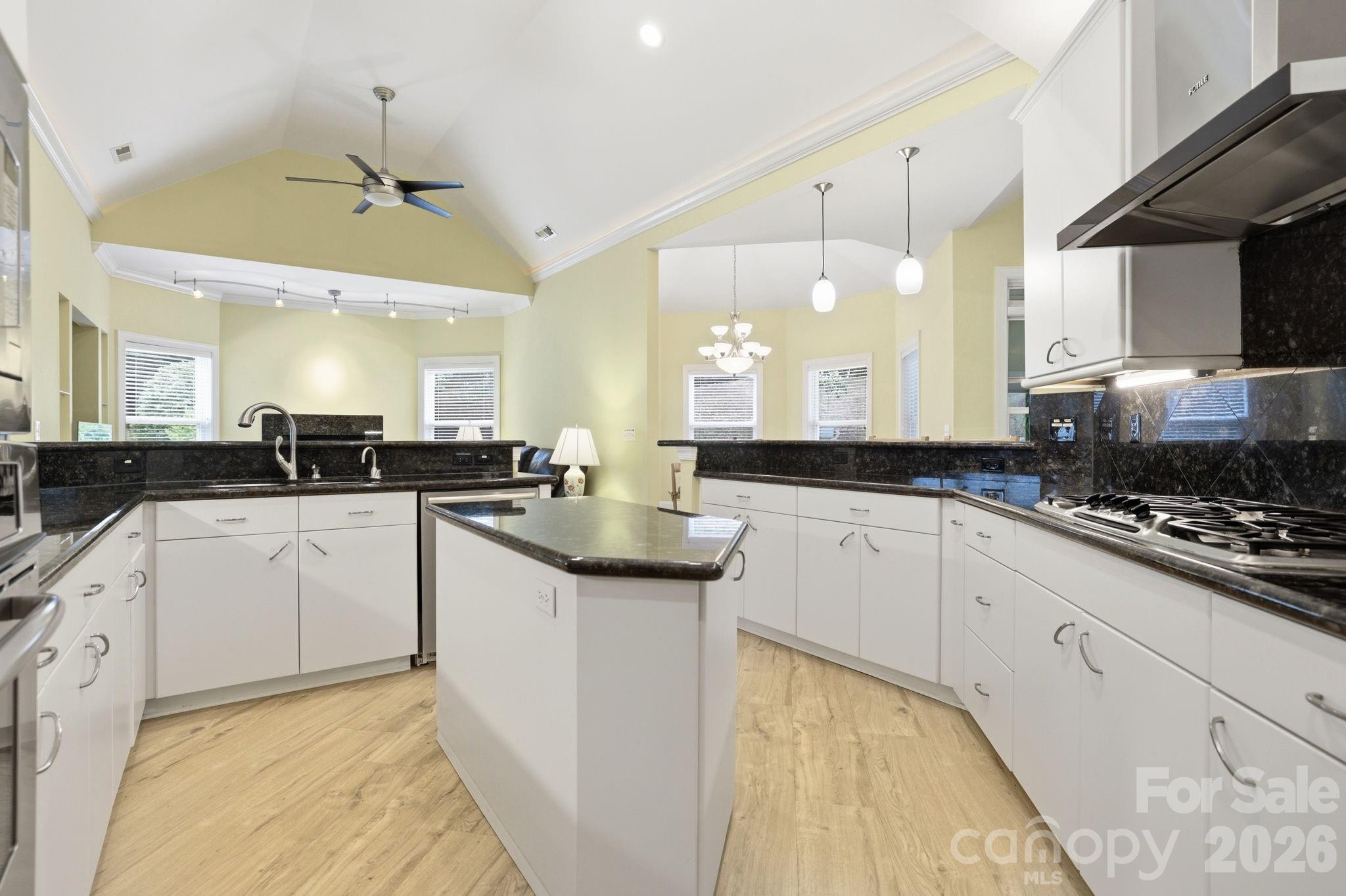 836 Creek Bluff Road Unit: 8