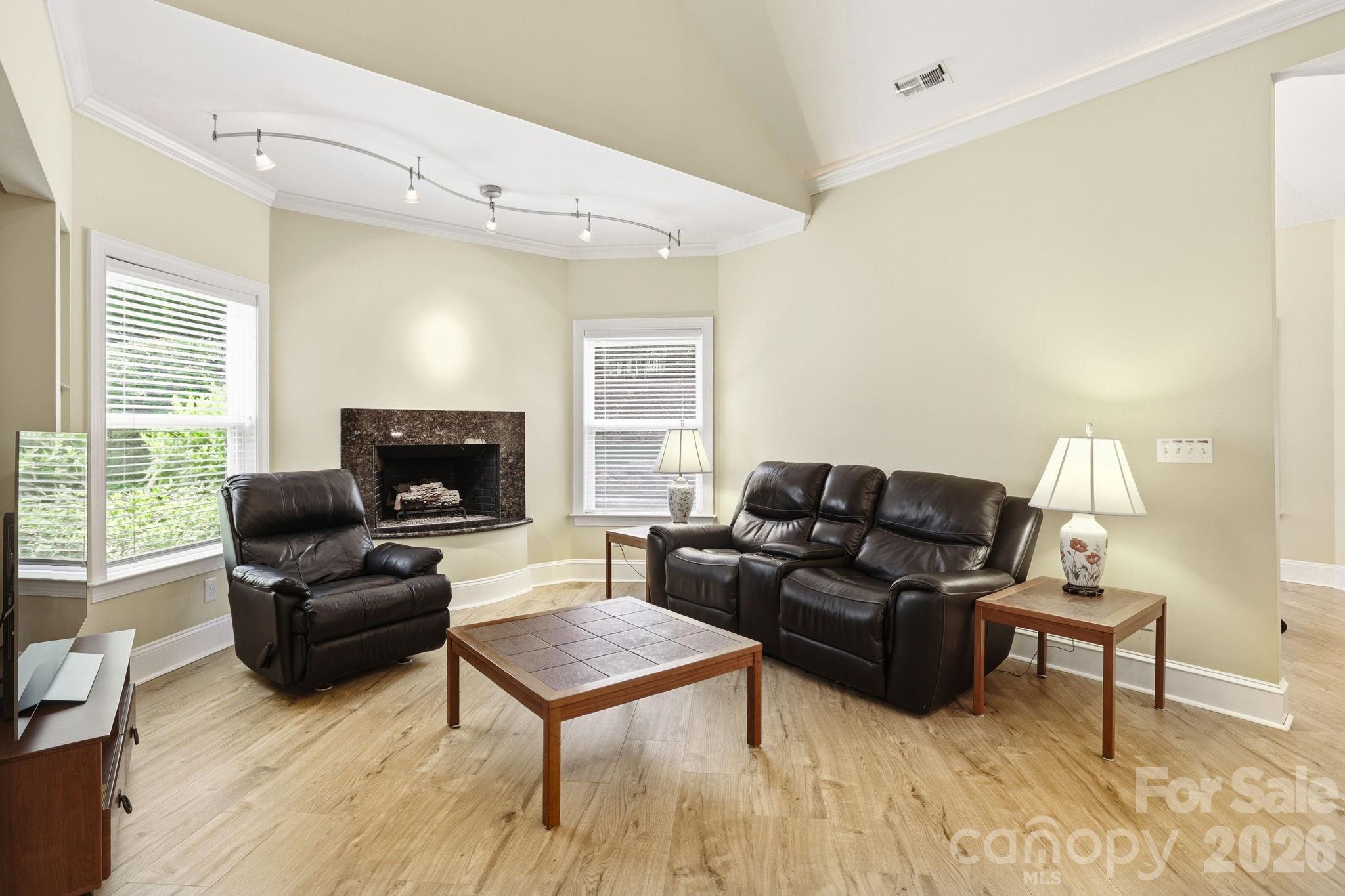 836 Creek Bluff Road Unit: 8