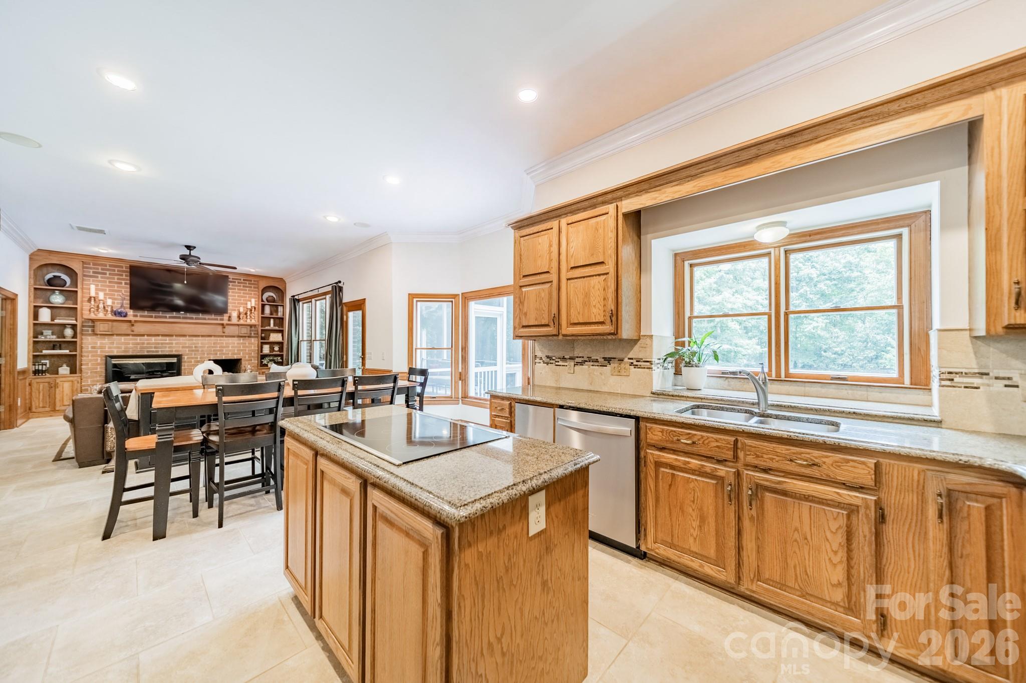 3307 Sandalwood Lane
