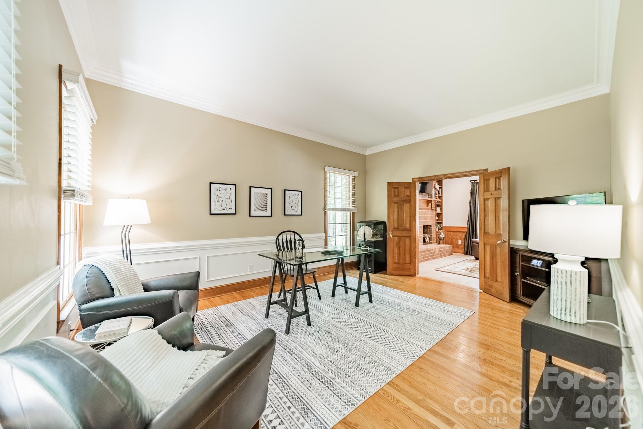 3307 Sandalwood Lane