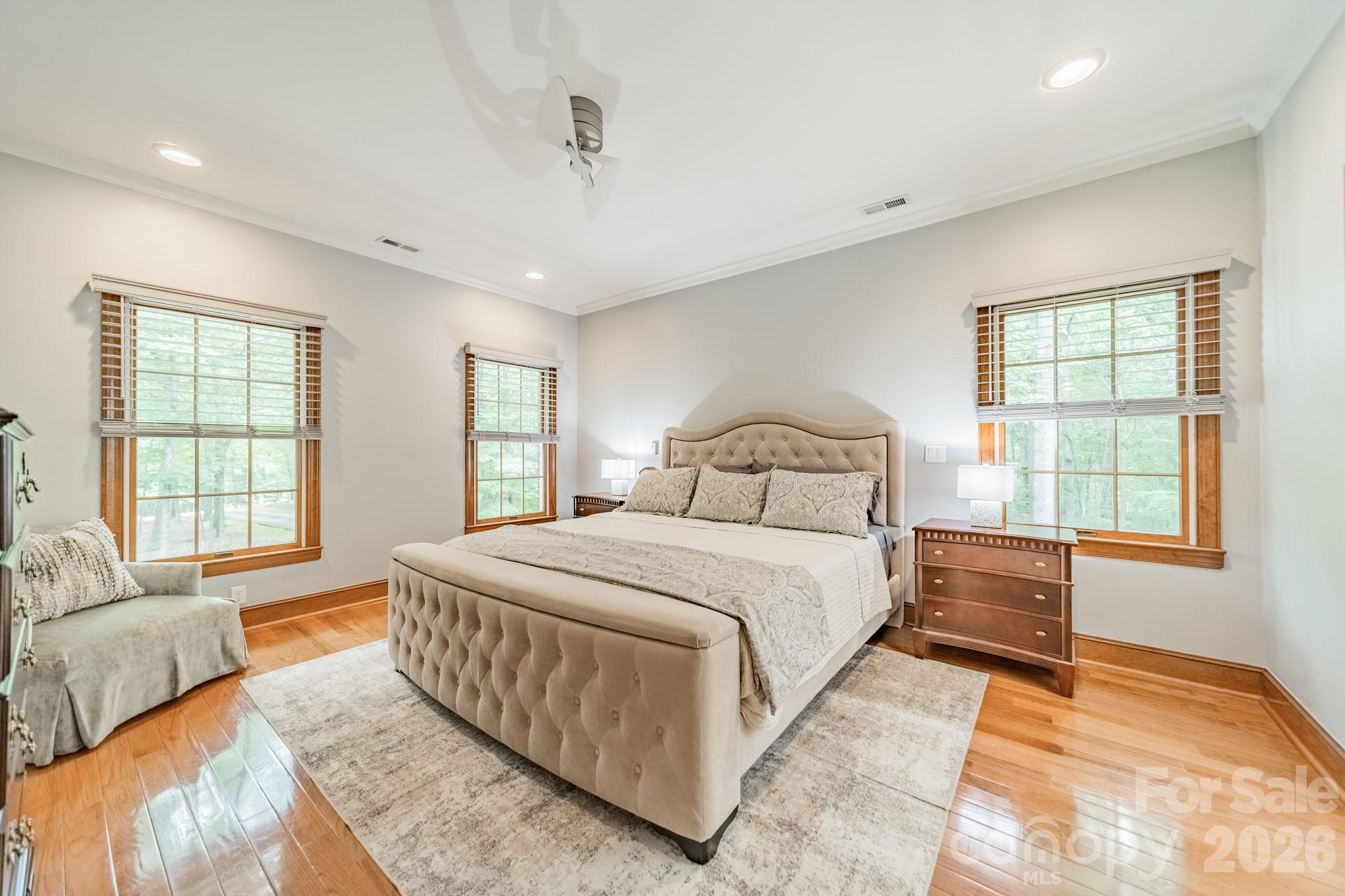 3307 Sandalwood Lane