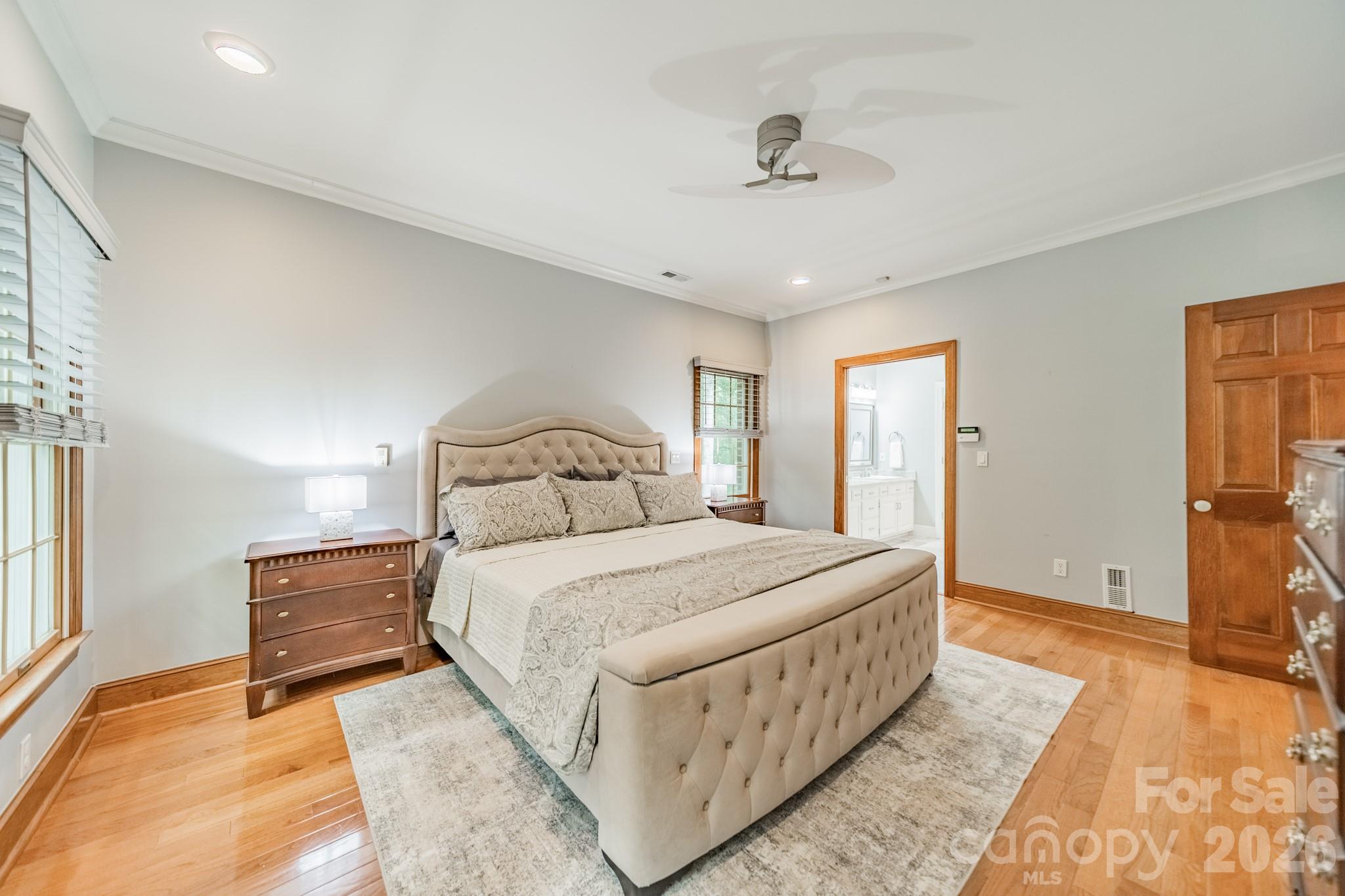 3307 Sandalwood Lane