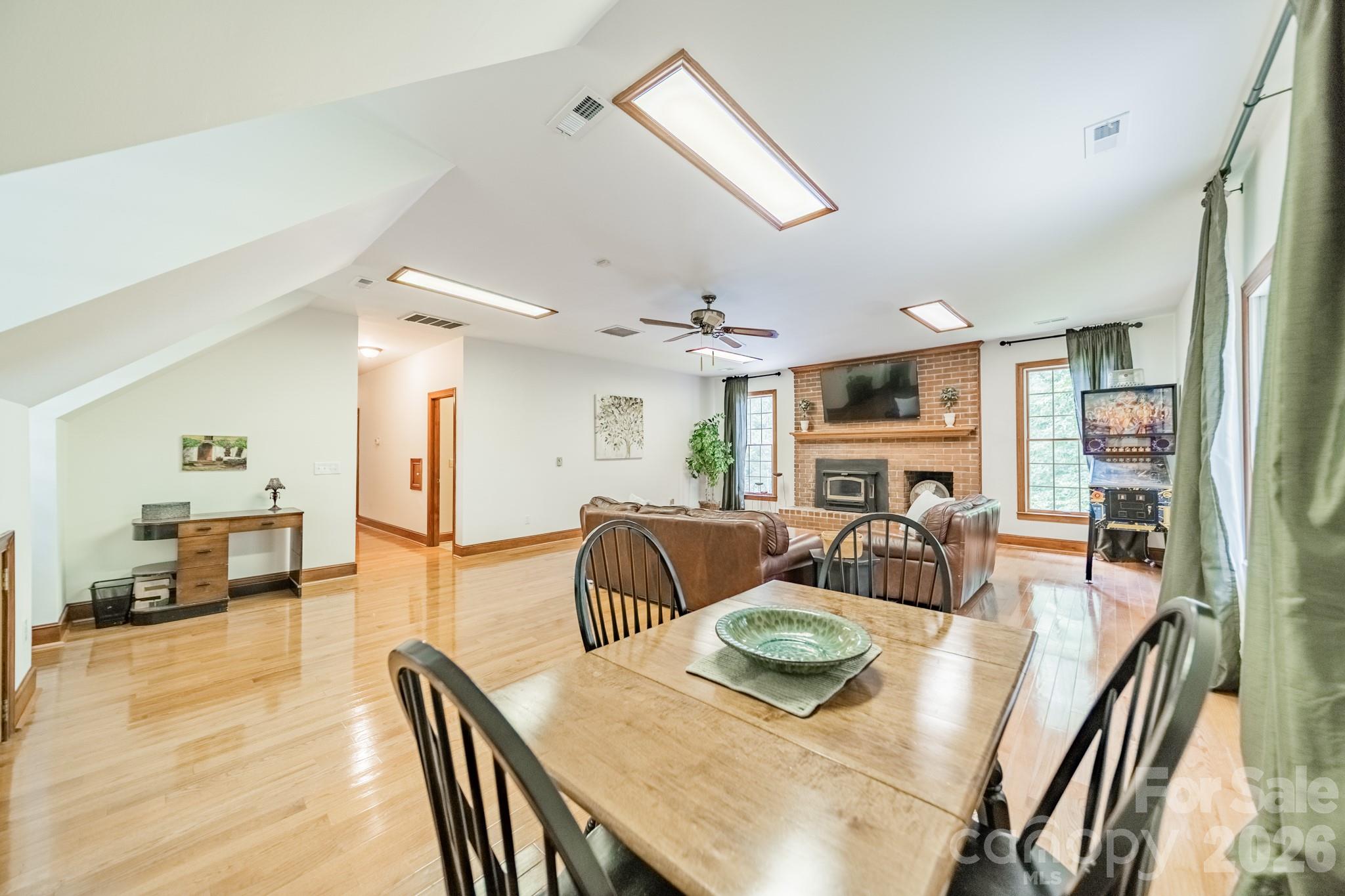3307 Sandalwood Lane