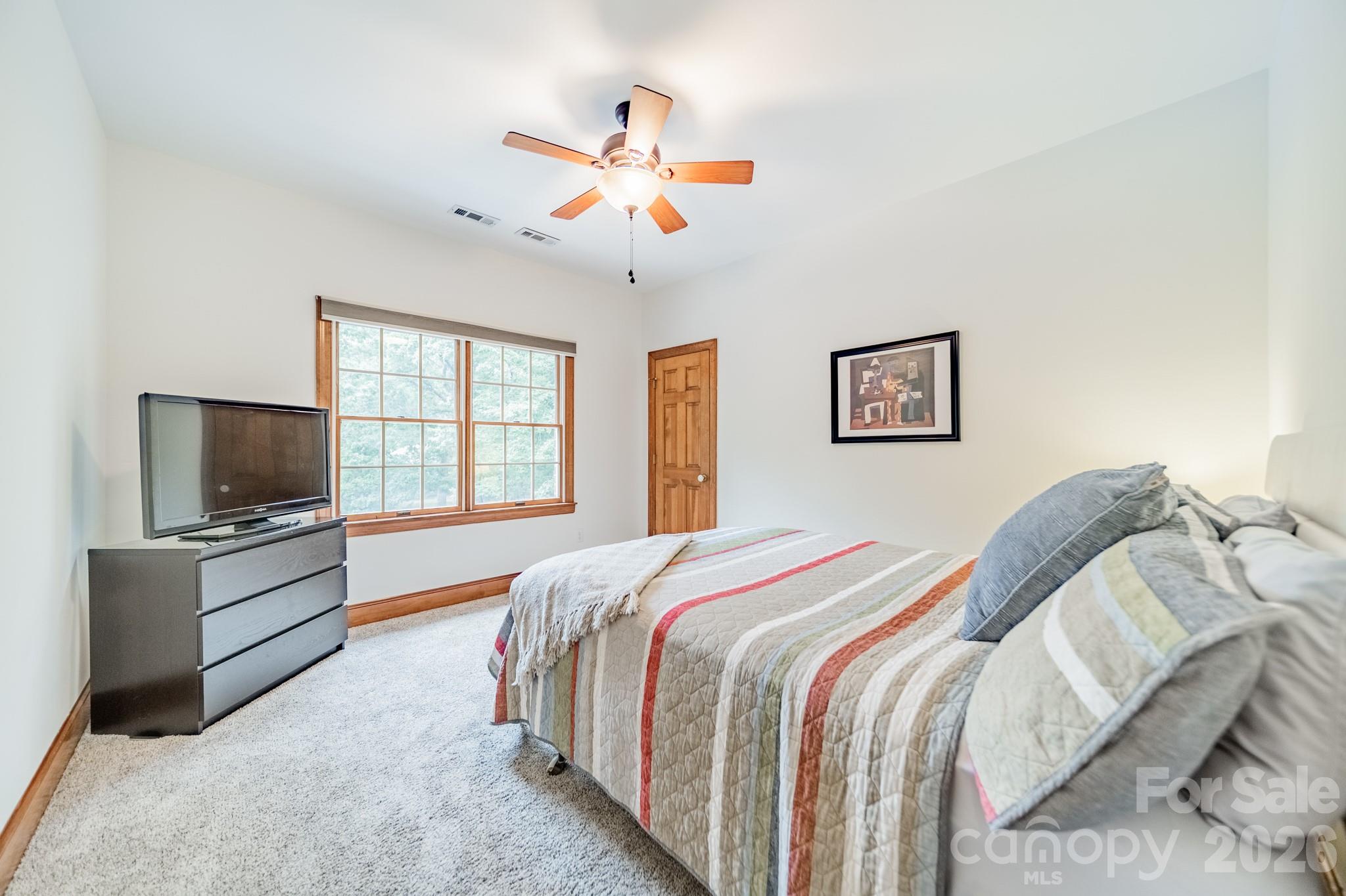 3307 Sandalwood Lane
