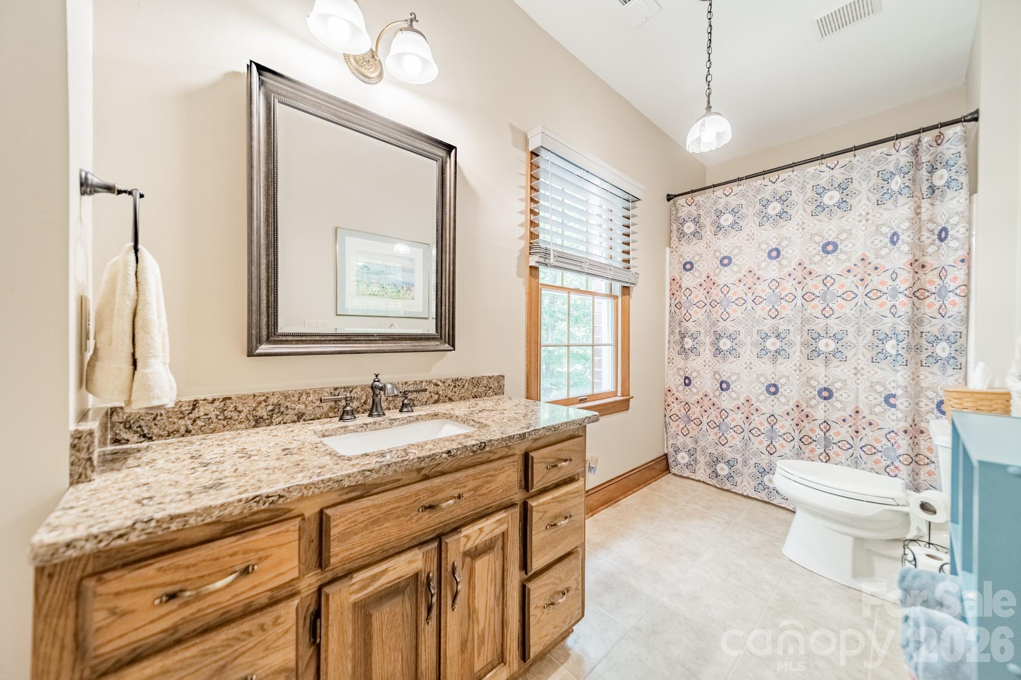 3307 Sandalwood Lane