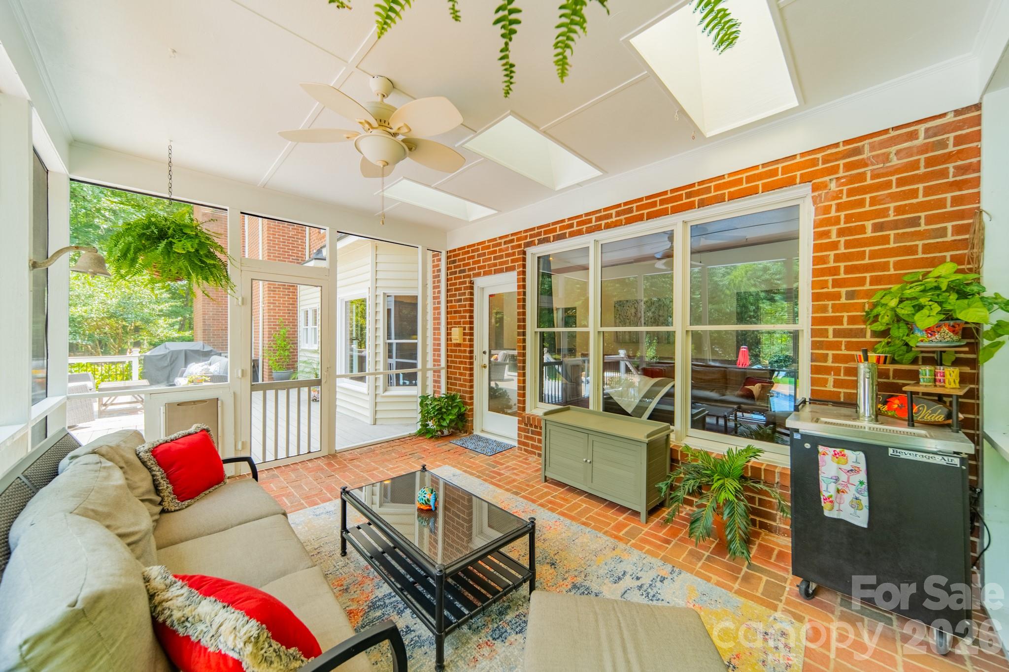 3307 Sandalwood Lane