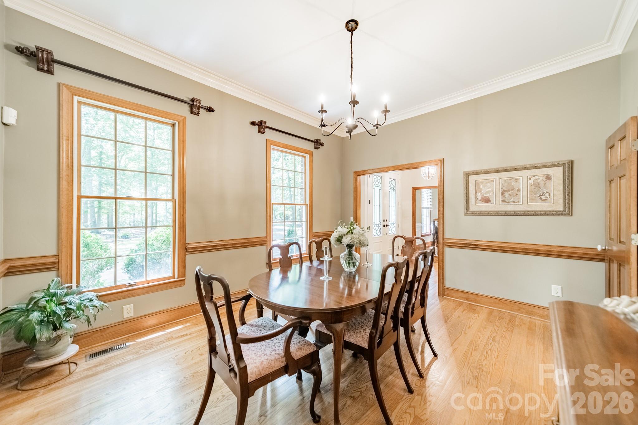 3307 Sandalwood Lane