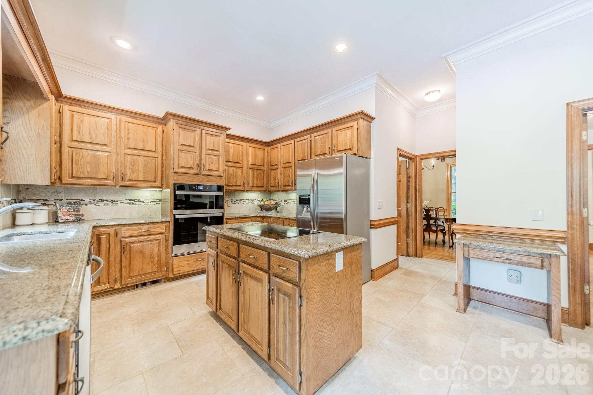3307 Sandalwood Lane