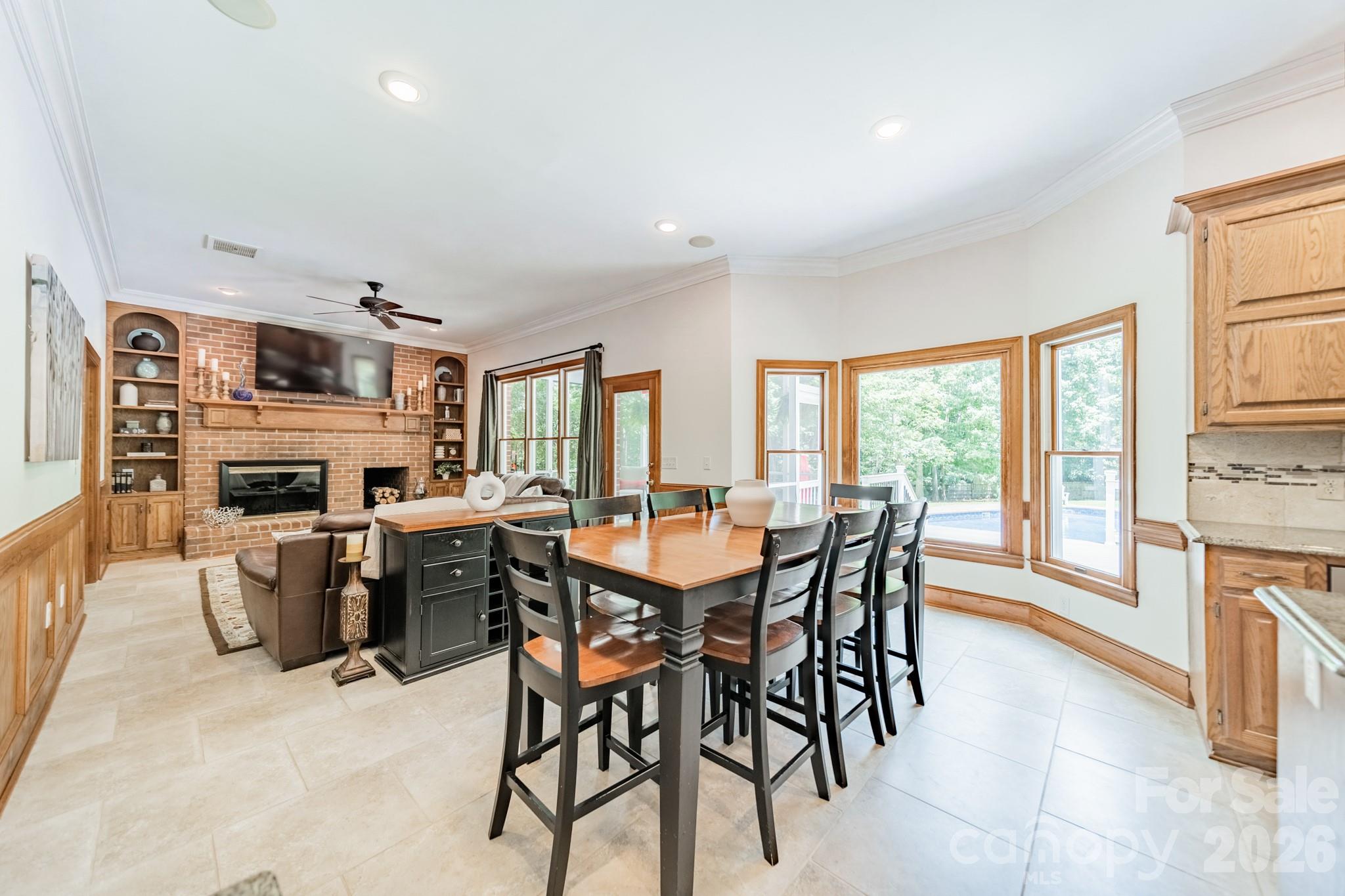 3307 Sandalwood Lane