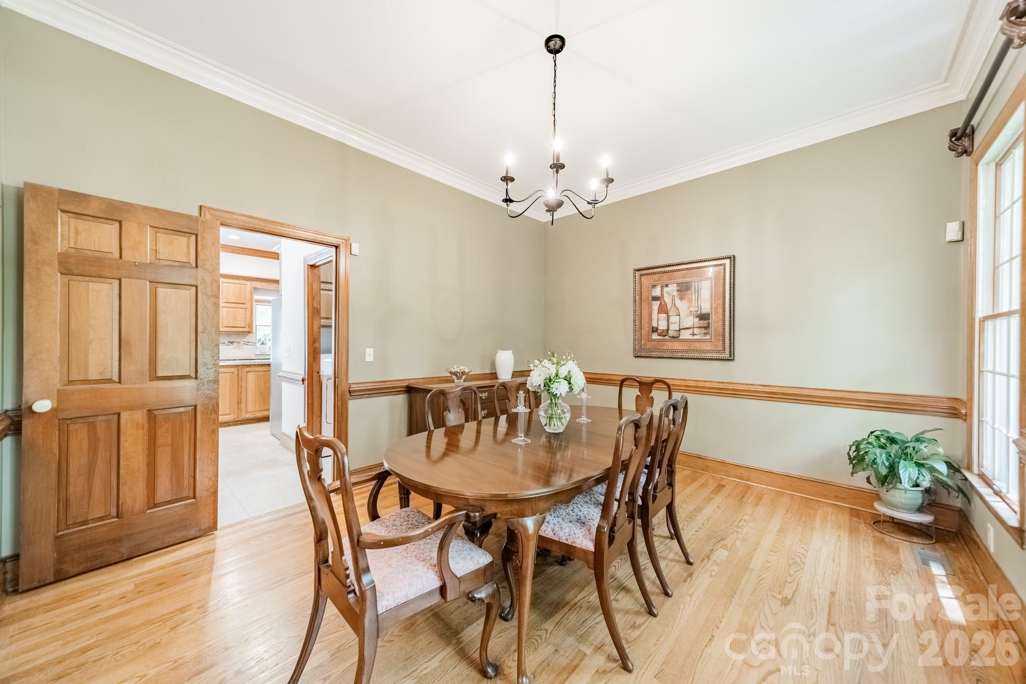 3307 Sandalwood Lane