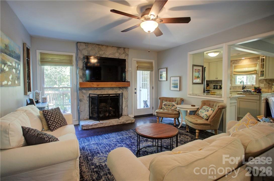 3806 Bridgewood Lane