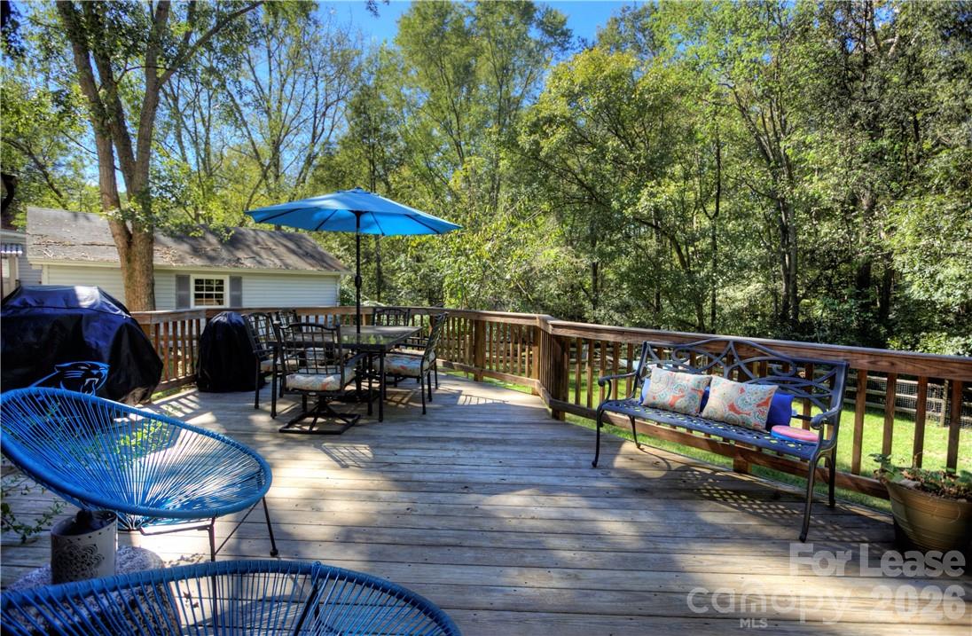 3806 Bridgewood Lane
